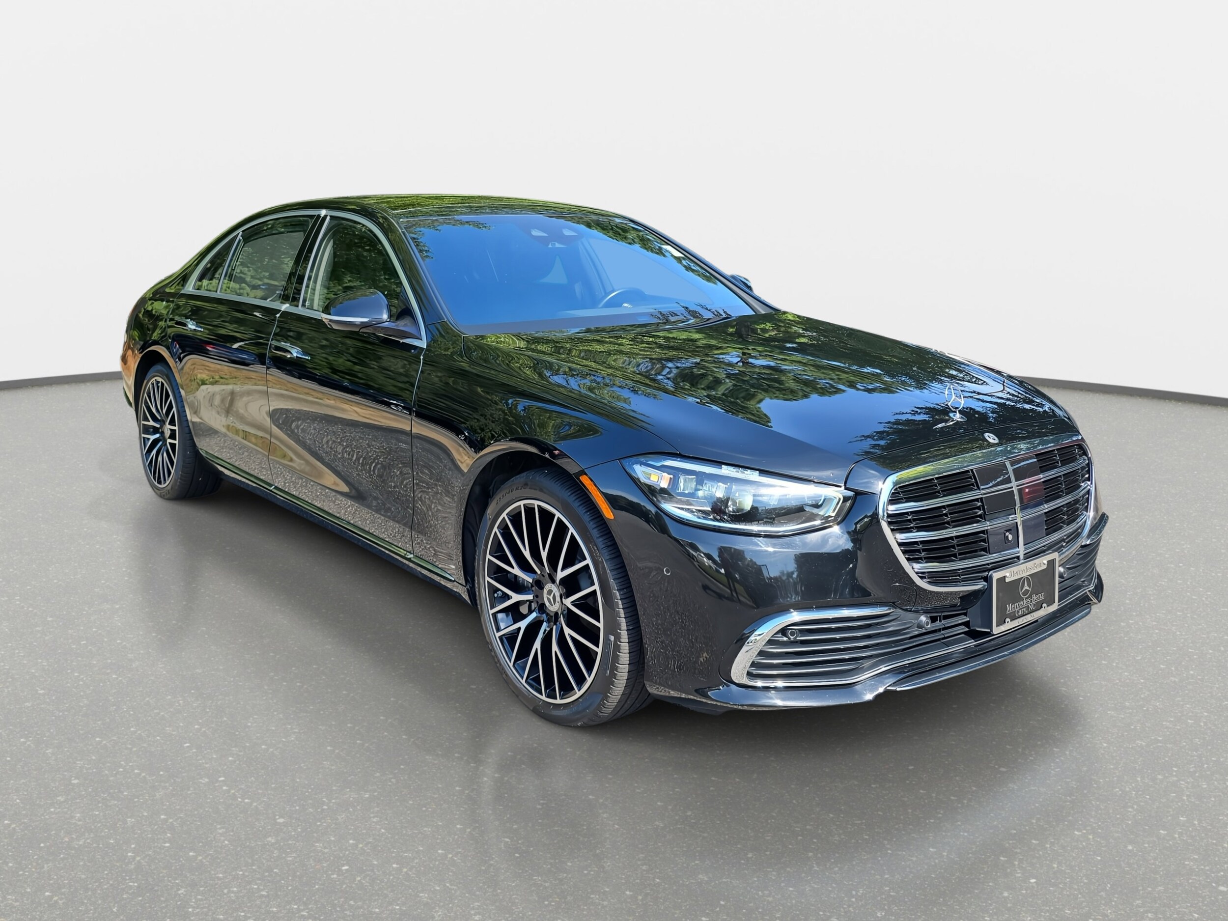 2022 Mercedes Benz S 580 4MATIC photo 3