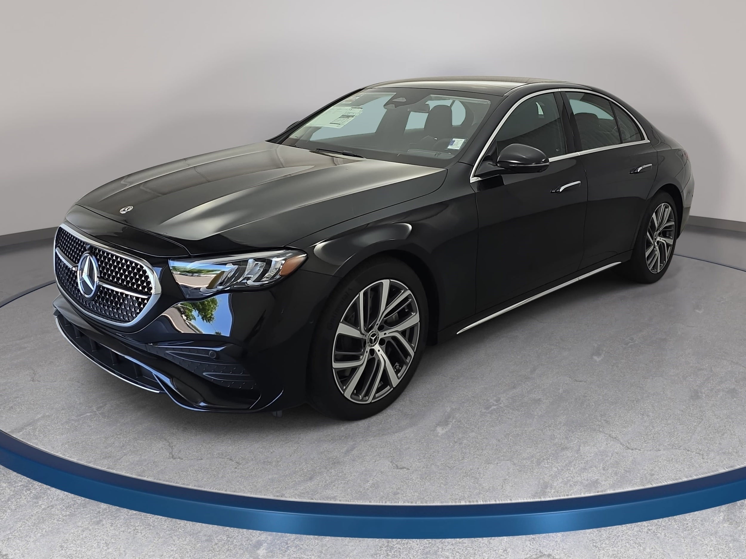 2026 Mercedes-Benz E-Class E450 4MATIC's photo