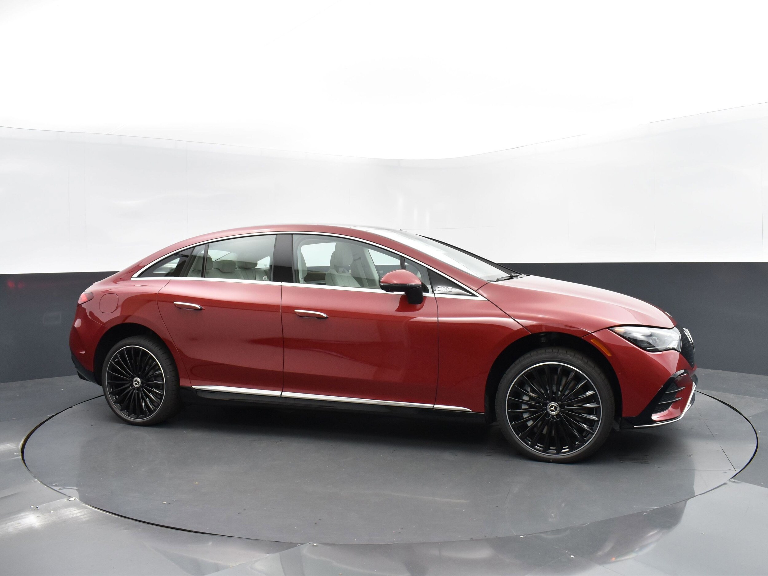 2024 Mercedes Benz EQE-Class Sedan photo 4