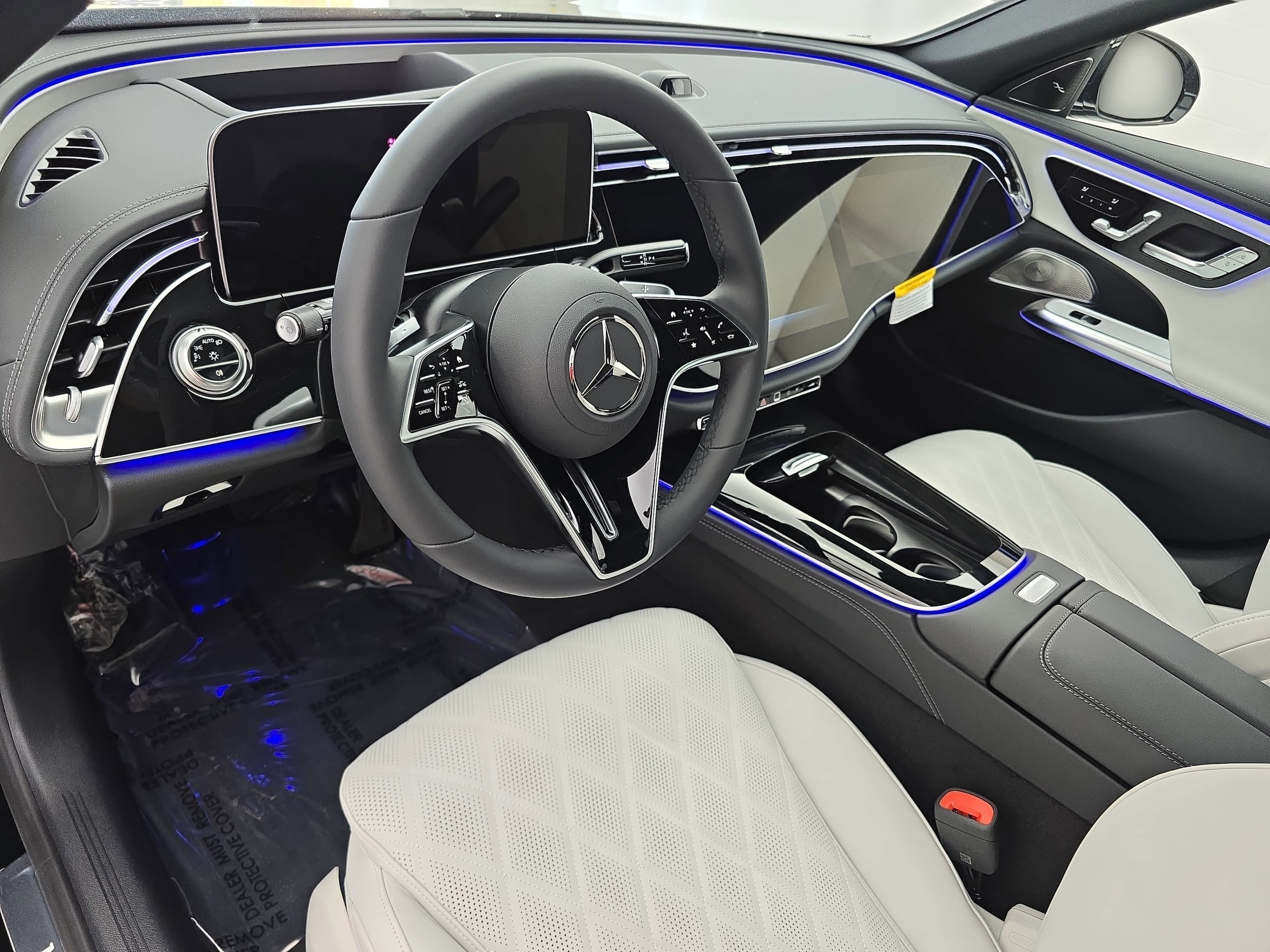 2026 Mercedes-Benz E-Class E350 - Photo 16