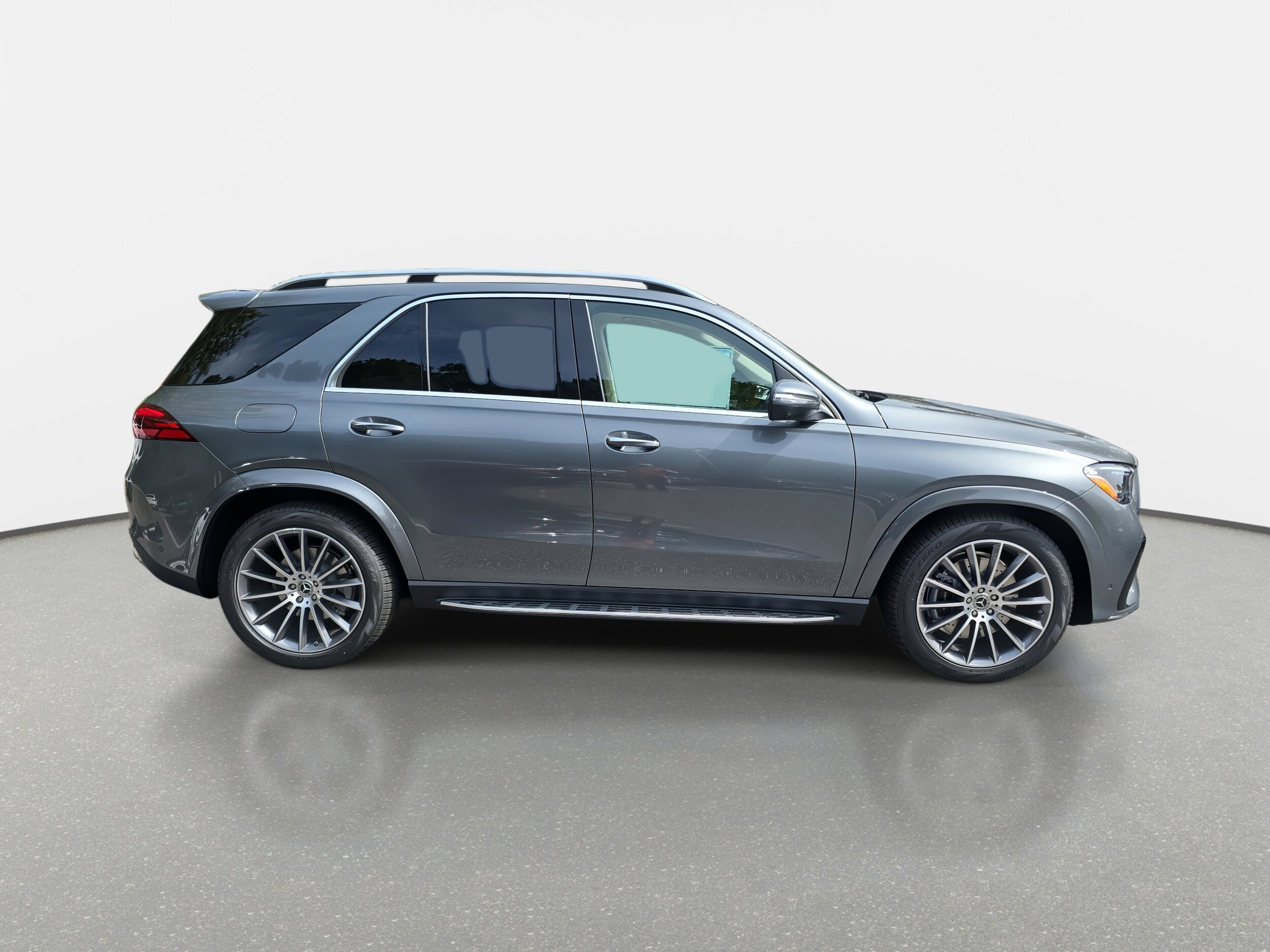 2026 Mercedes Benz GLE 450 4MATIC photo 4