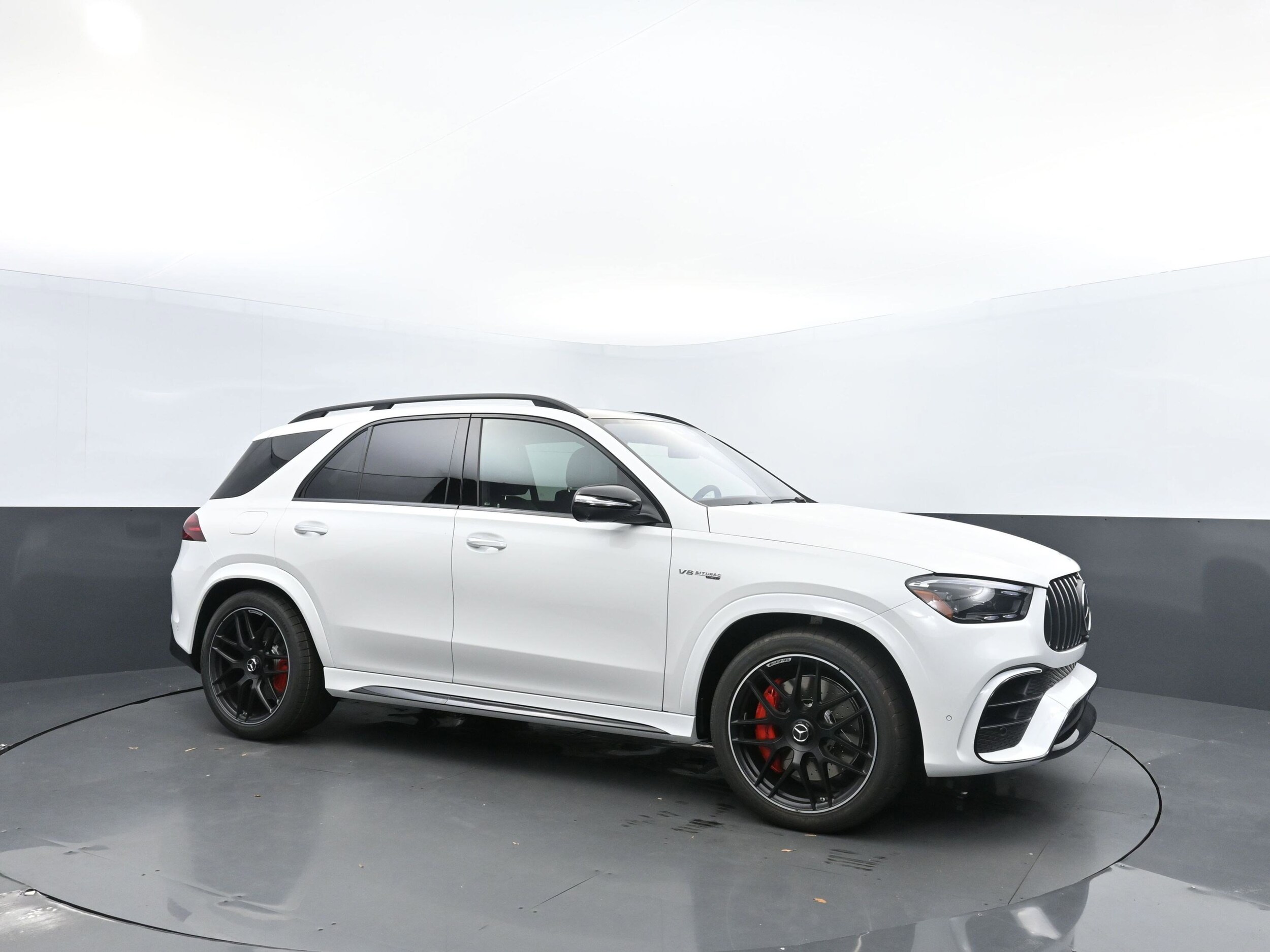 2025 Mercedes Benz GLE AMG 63 S photo 3