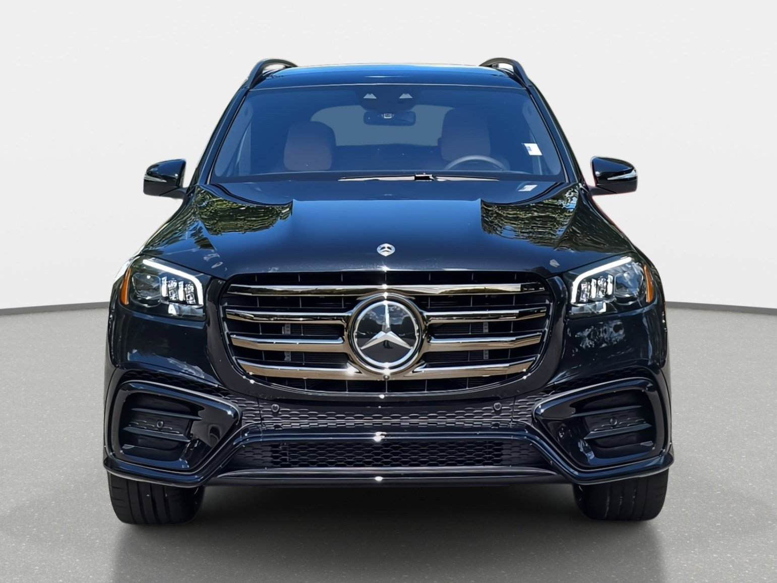 2026 Mercedes Benz GLS 580 4MATIC photo 2
