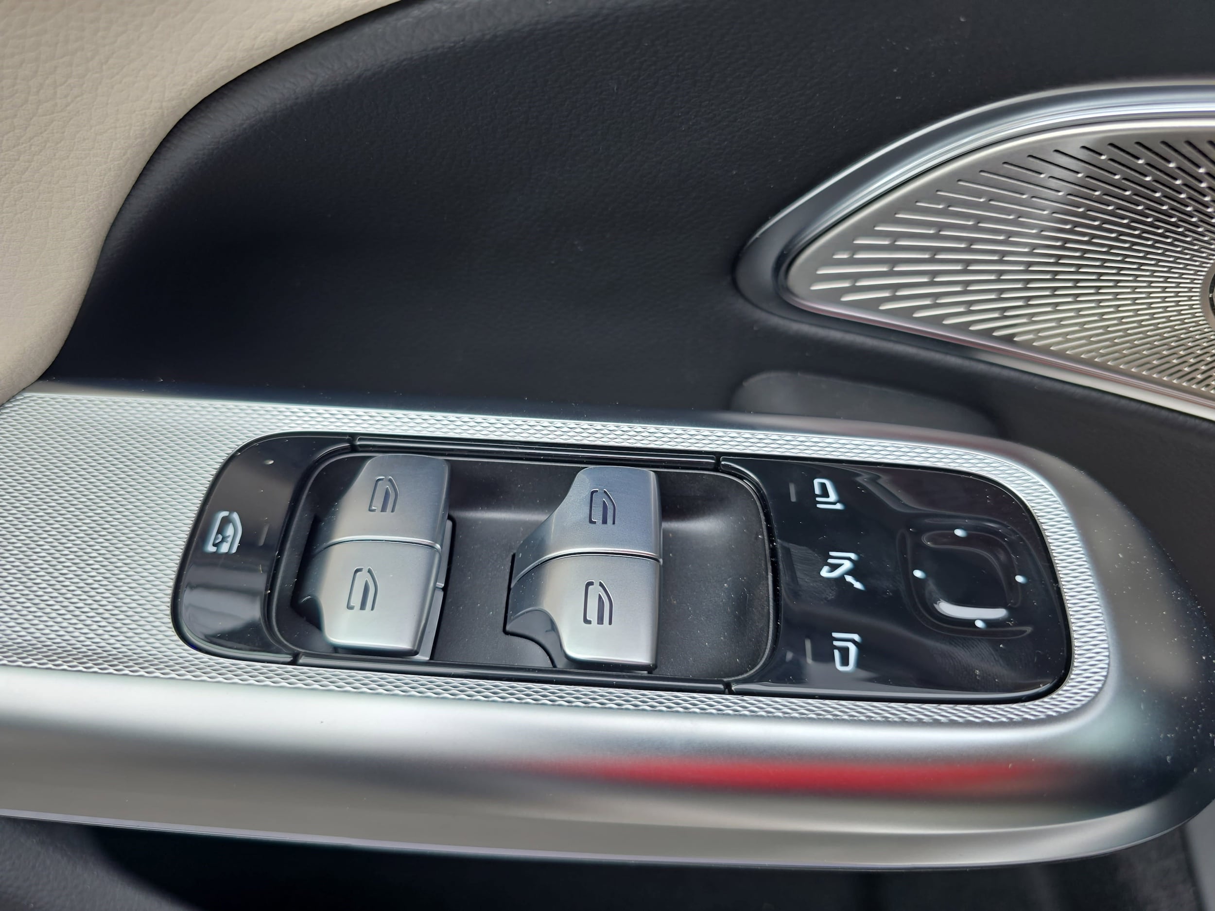 2026 Mercedes-Benz E-Class E350 - Photo 28