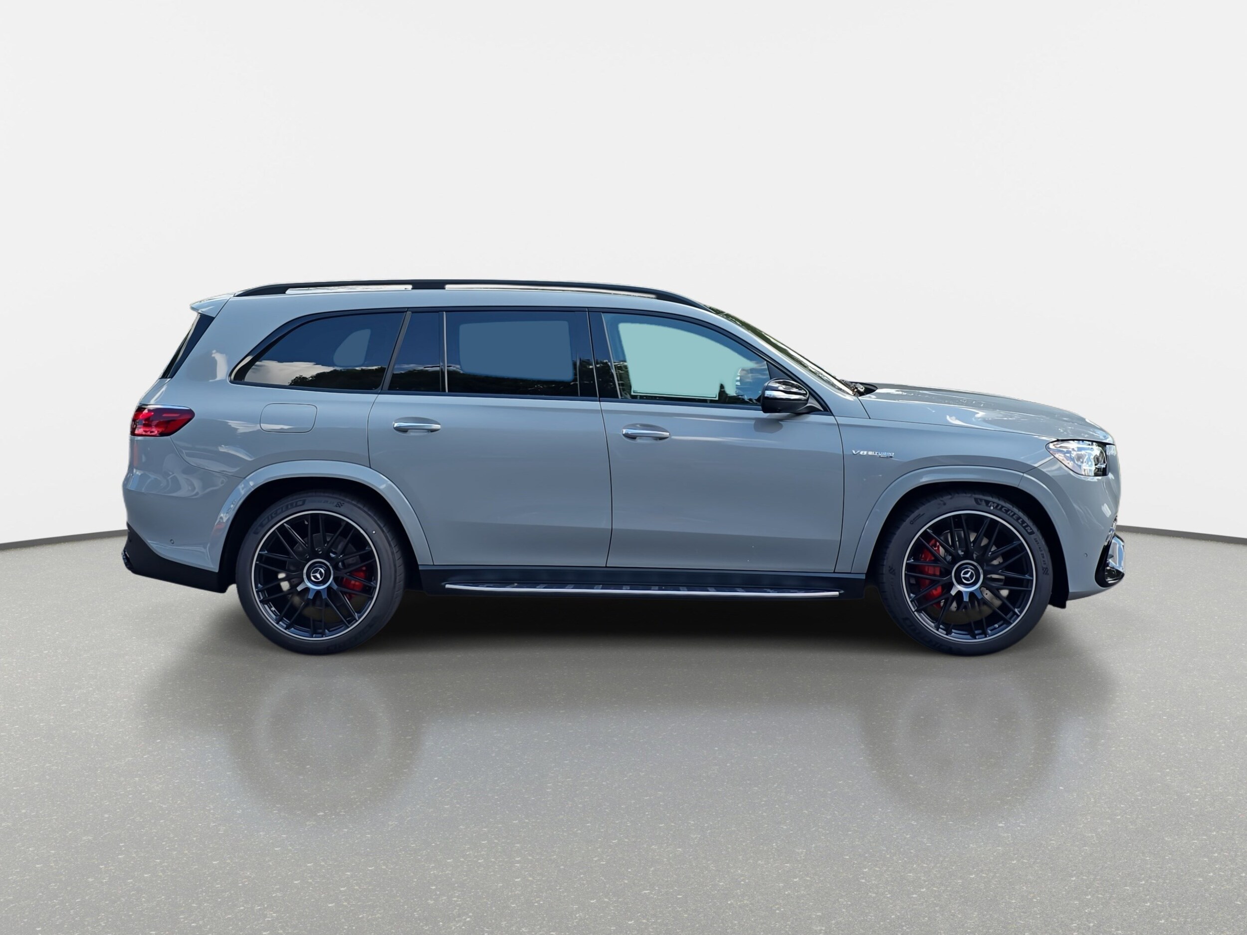 2026 Mercedes Benz GLS AMG 63 4MATIC photo 3