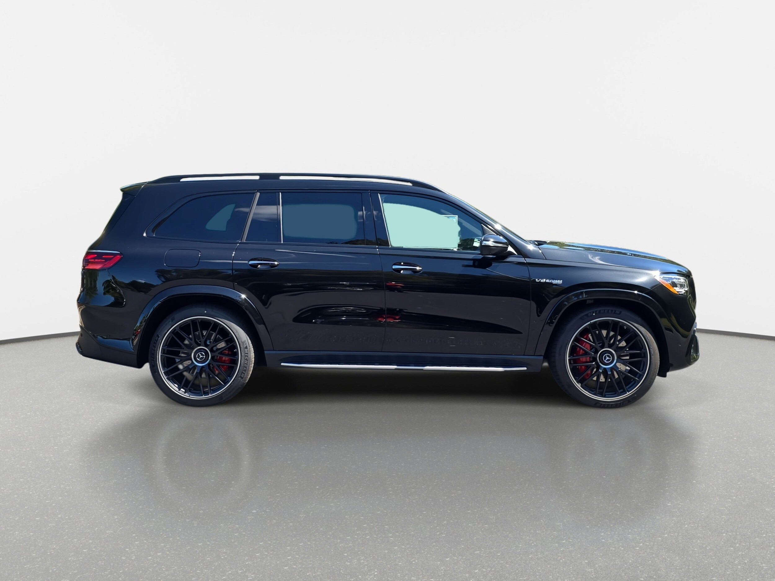 2026 Mercedes Benz GLS AMG 63 4MATIC photo 2