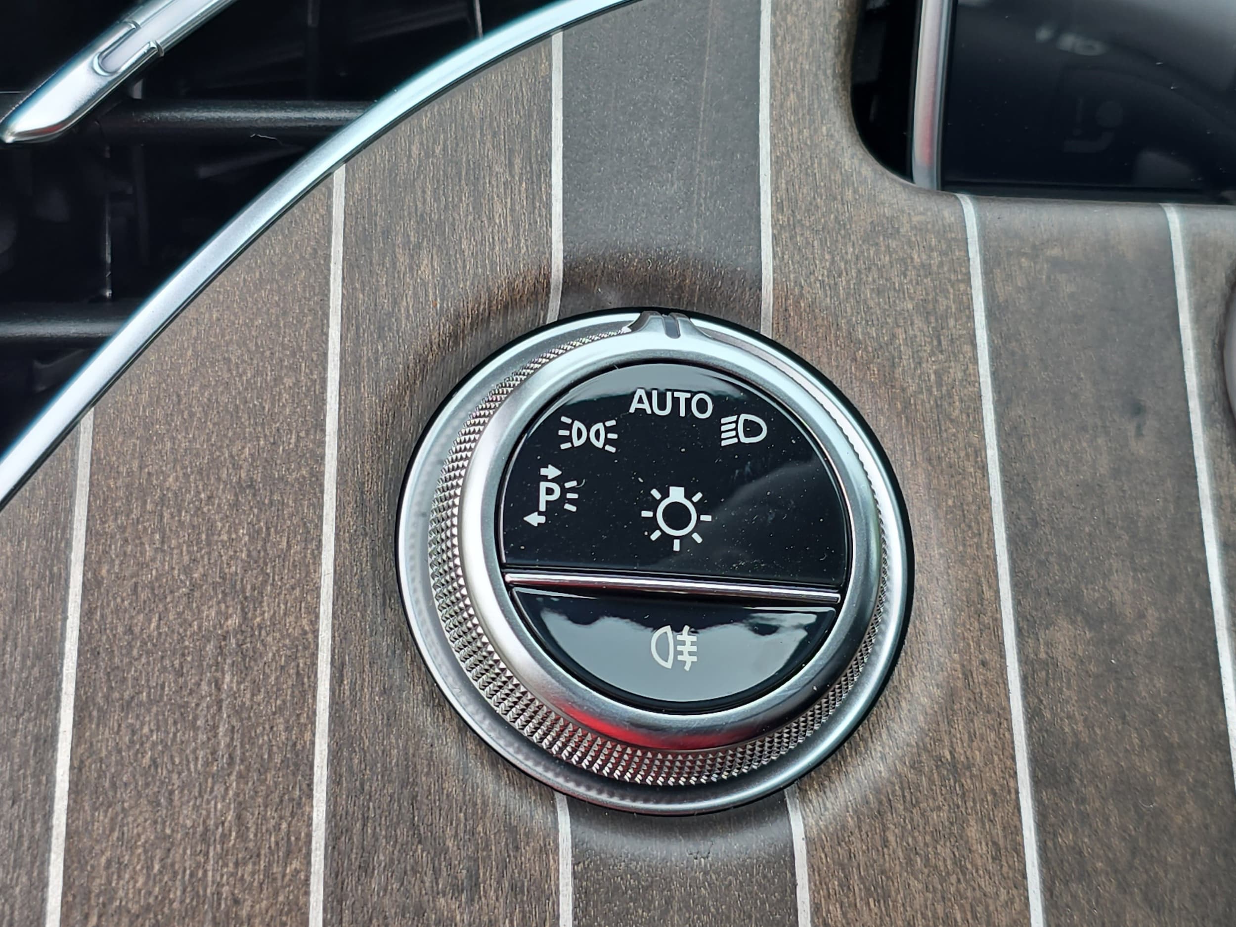 2026 Mercedes-Benz E-Class E350 - Photo 26