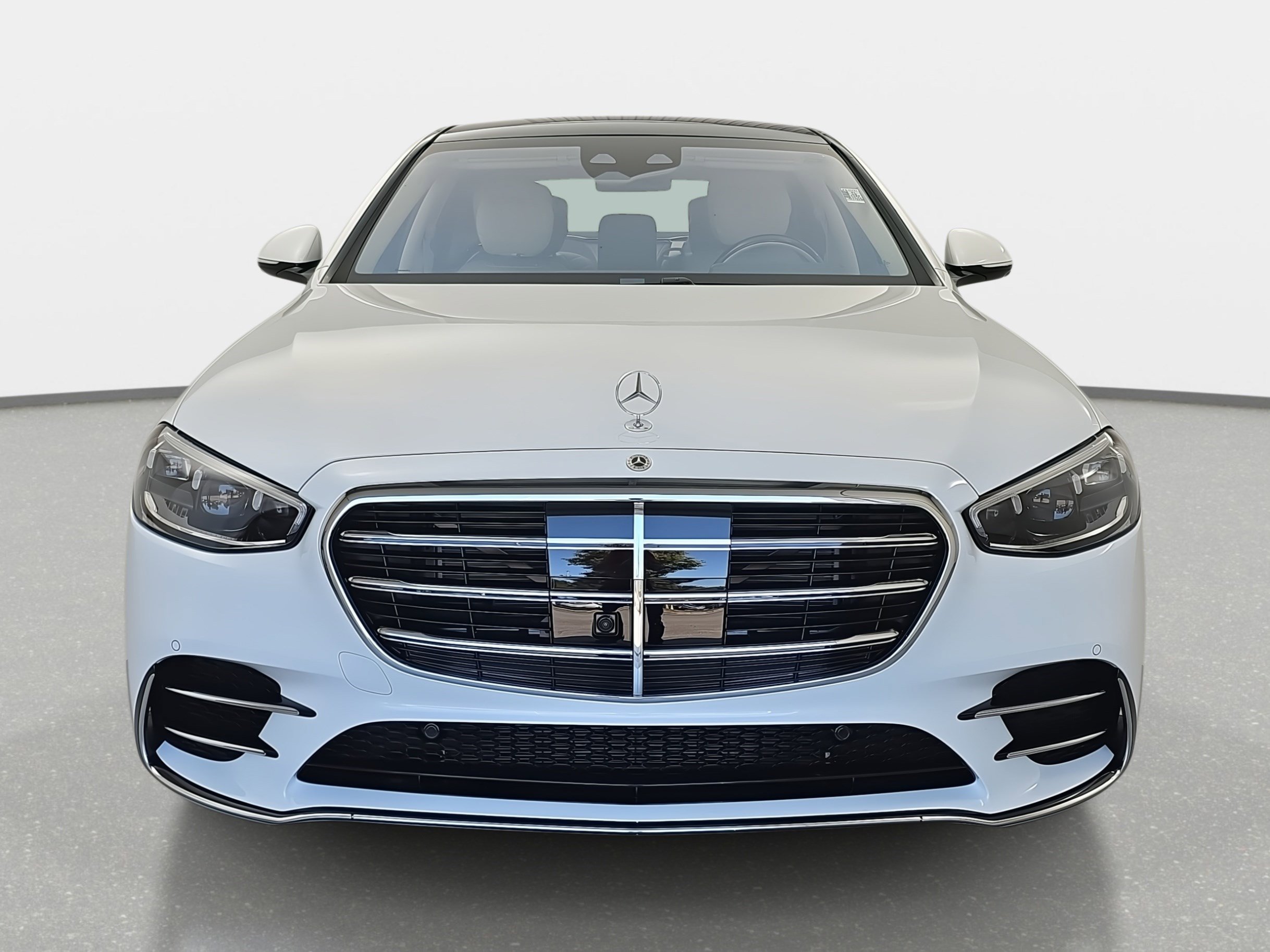 2026 Mercedes Benz S 580 4MATIC photo 2