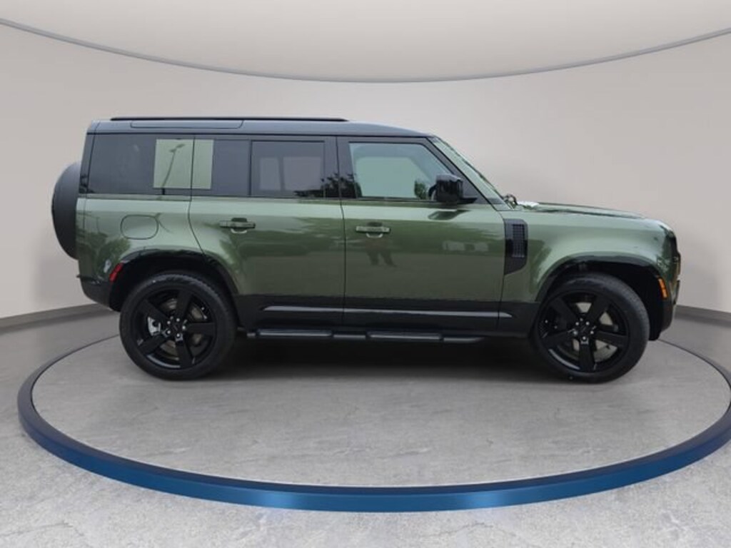 Used 2026 Land Rover Defender 110 X-Dynamic SE SUV