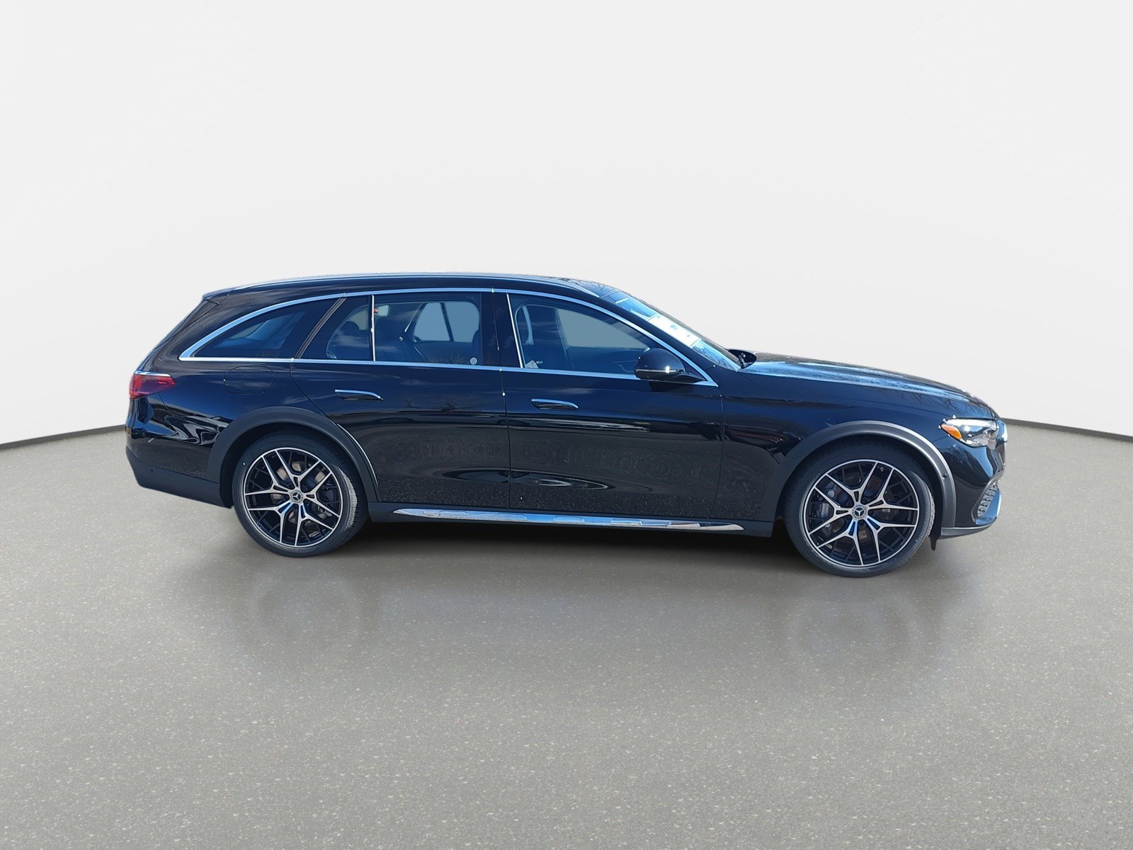 2025 Mercedes Benz E 450 4MATIC All-Terrain Wagon photo 4