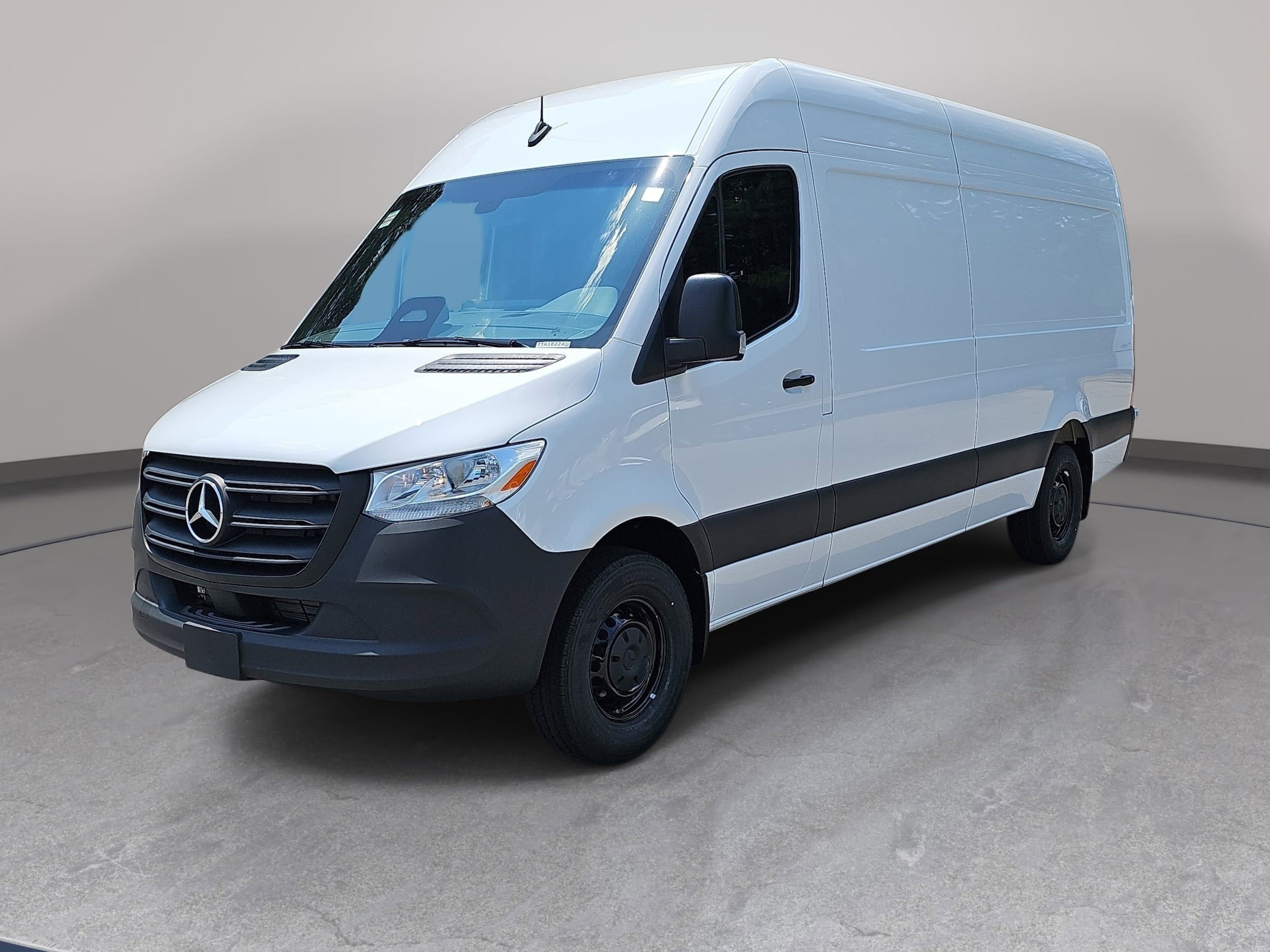 2026 Mercedes-Benz Sprinter 2500 170 WB High Roof's photo
