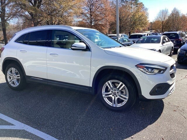 2021 Mercedes Benz GLA 250 4MATIC photo 2