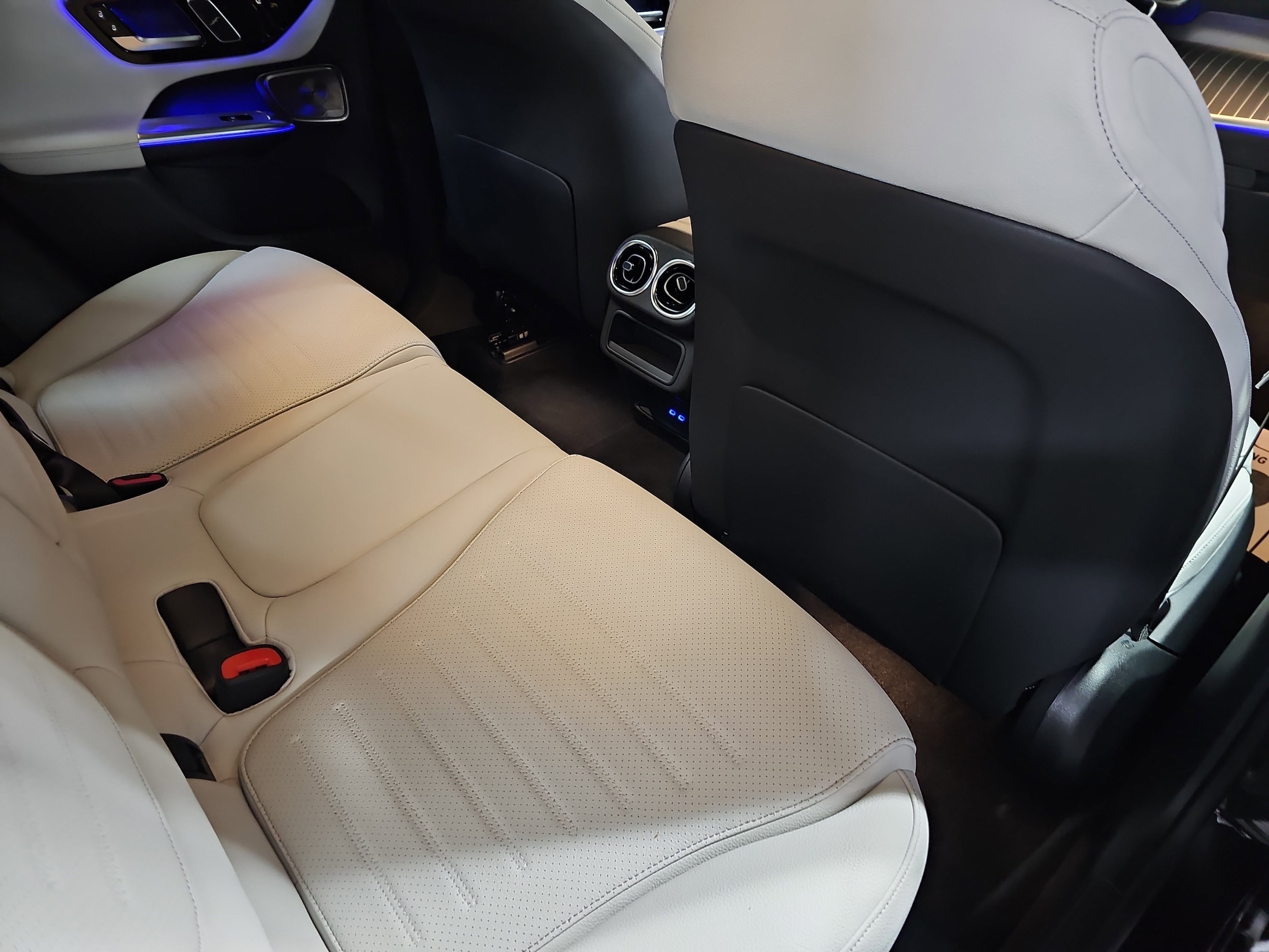 2026 Mercedes-Benz GLC Base - Photo 11