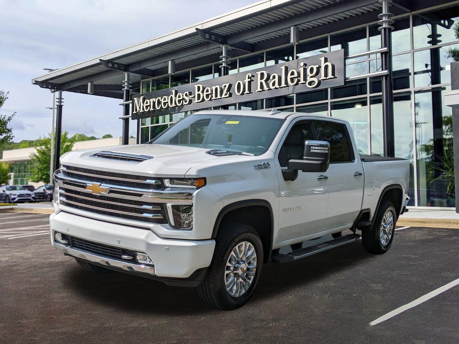 Used 2021 Chevrolet Silverado 2500HD High Country with VIN 1GC4YREY1MF147976 for sale in Raleigh, NC