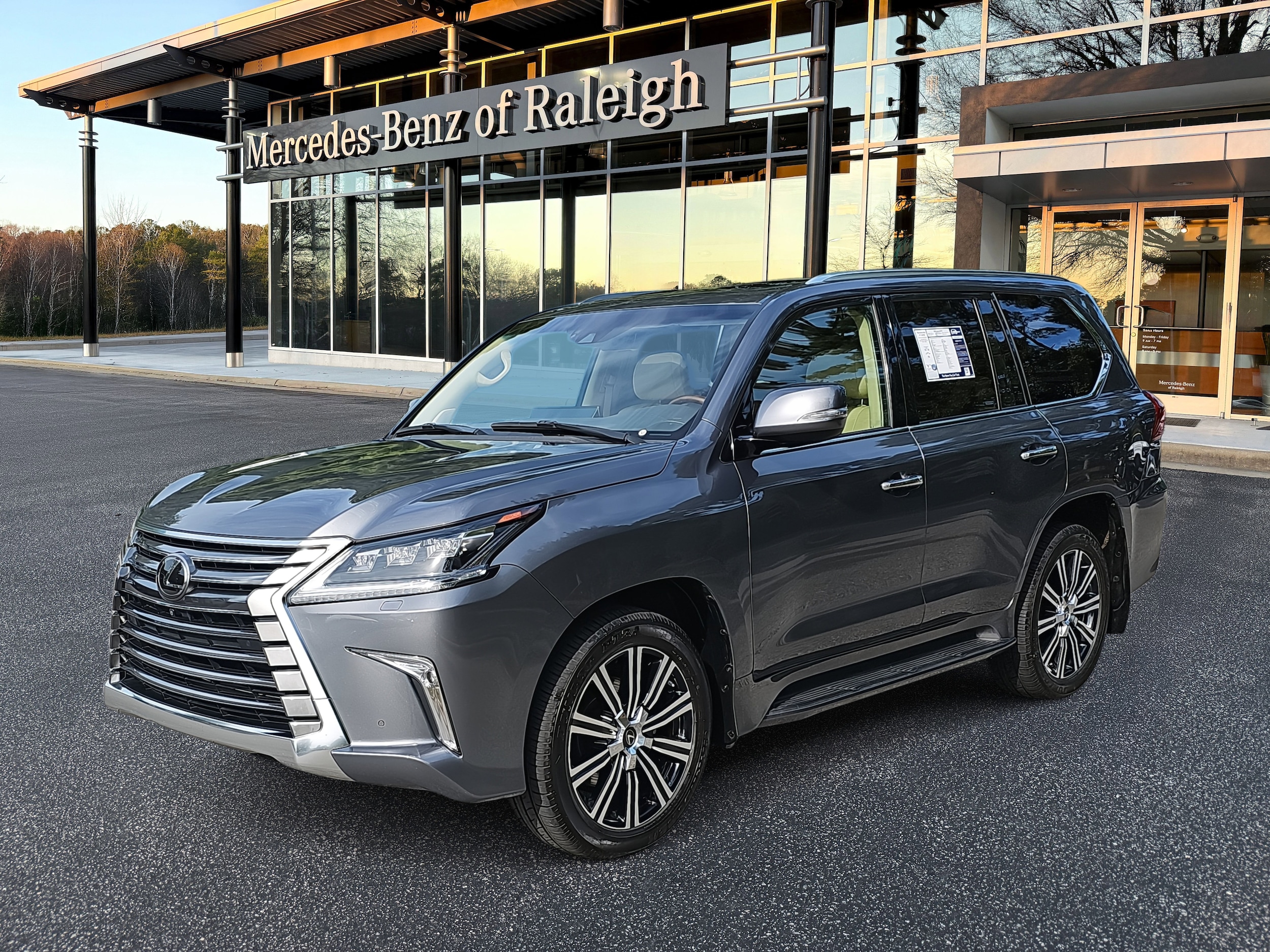 2020 Lexus LX 570