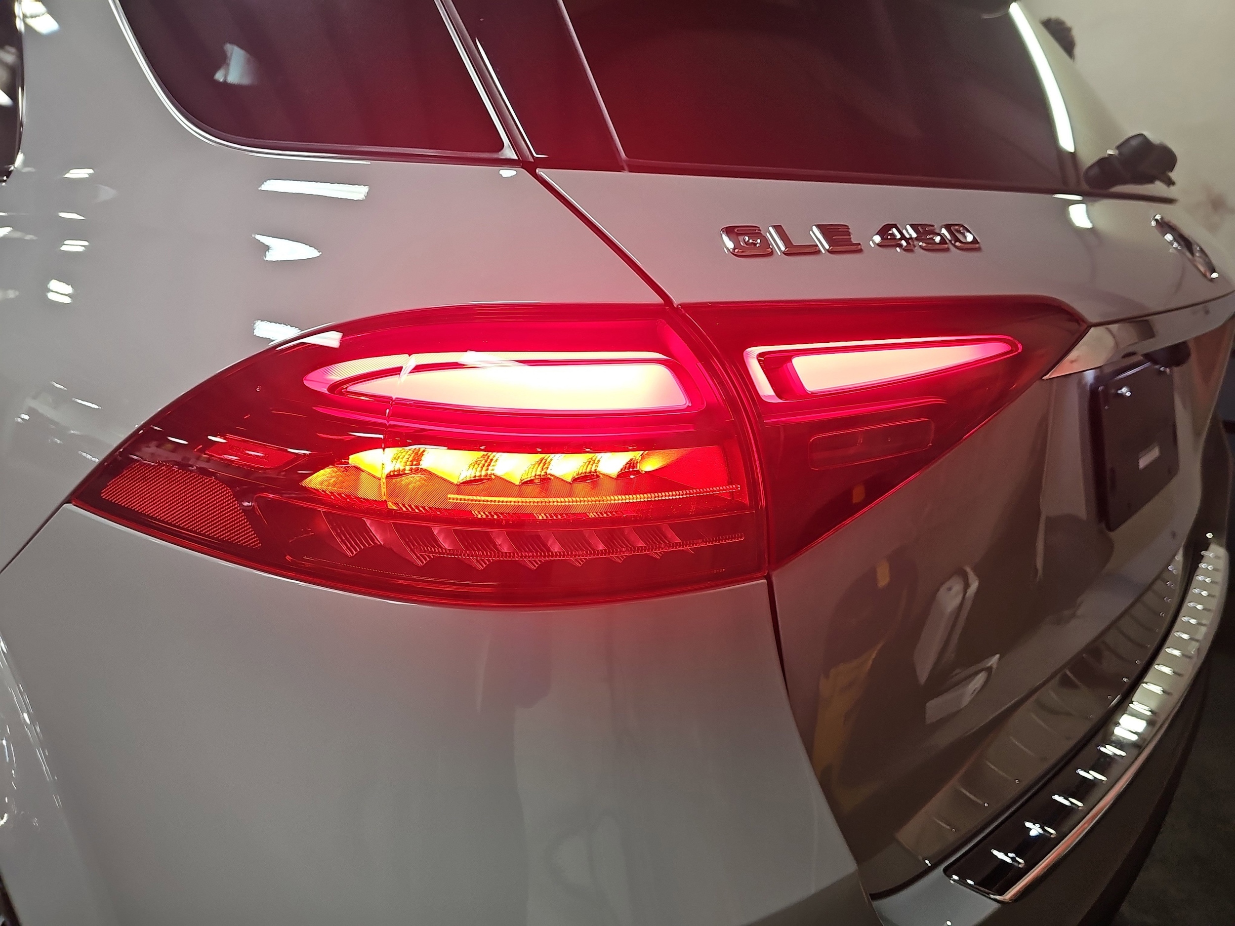 2025 Mercedes-Benz GLE GLE450 - Photo 35