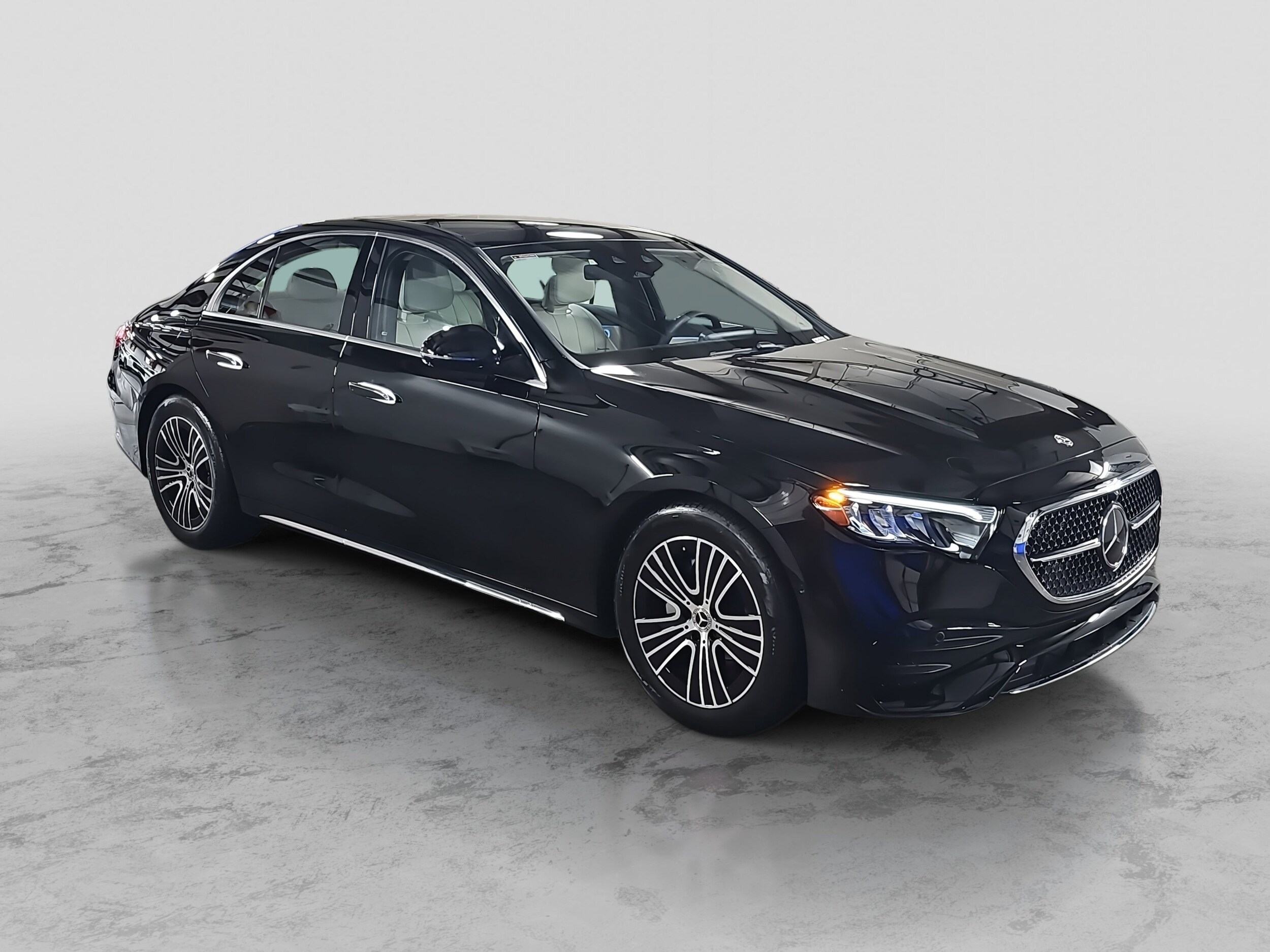 2025 Mercedes Benz E 350 Sedan photo 2