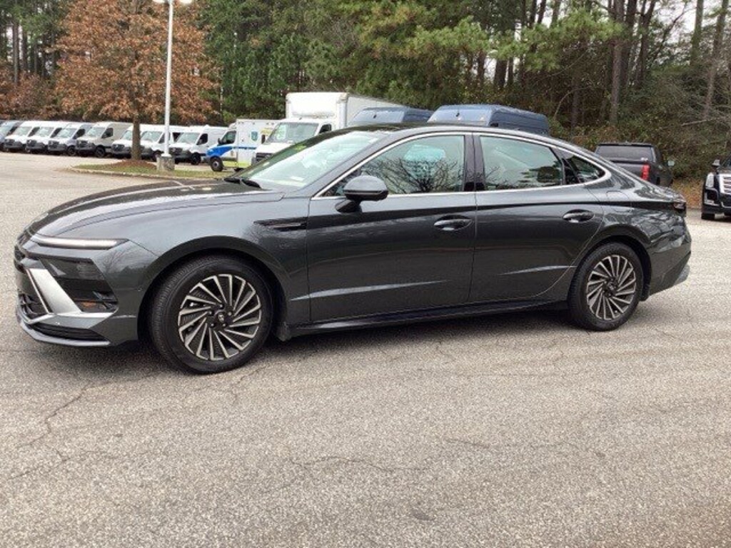 Used 2025 Hyundai Sonata Hybrid Limited Limited FWD