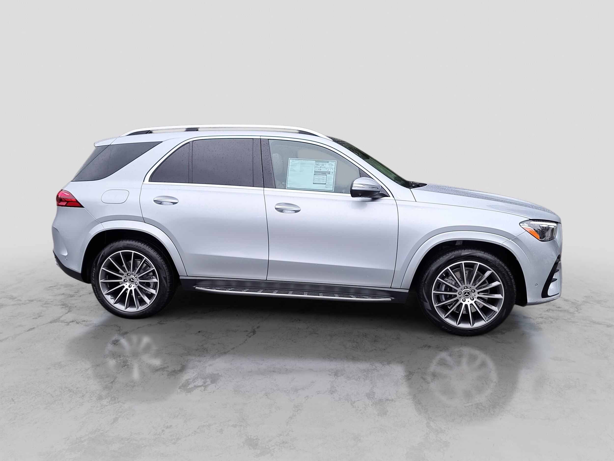 2026 Mercedes Benz GLE 450e 4MATIC photo 4
