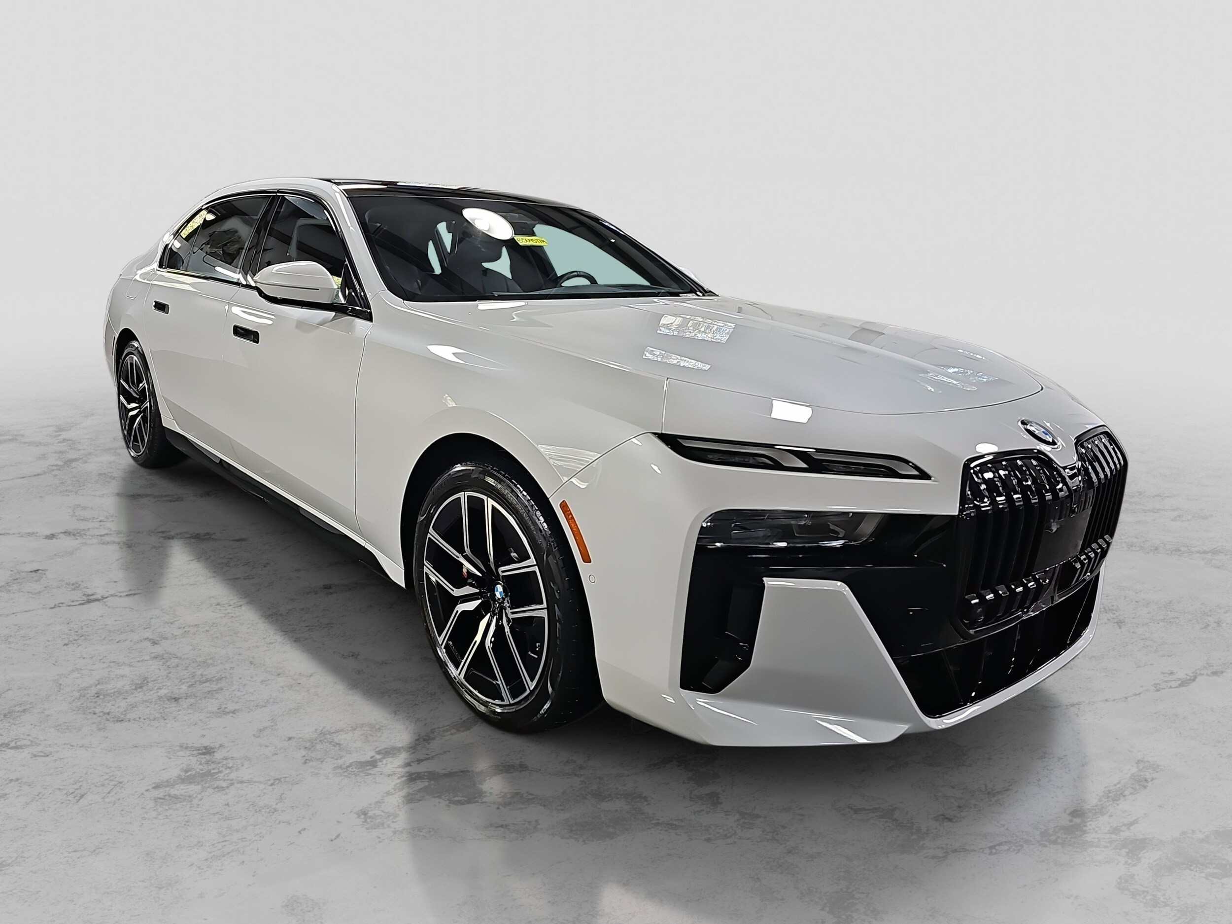 2023 Bmw 740i photo 2