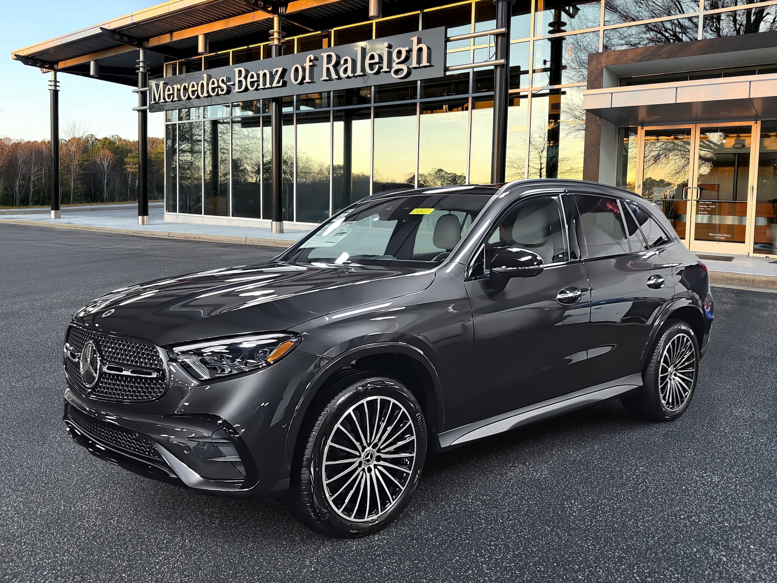 2026 Mercedes-Benz GLC Base's photo