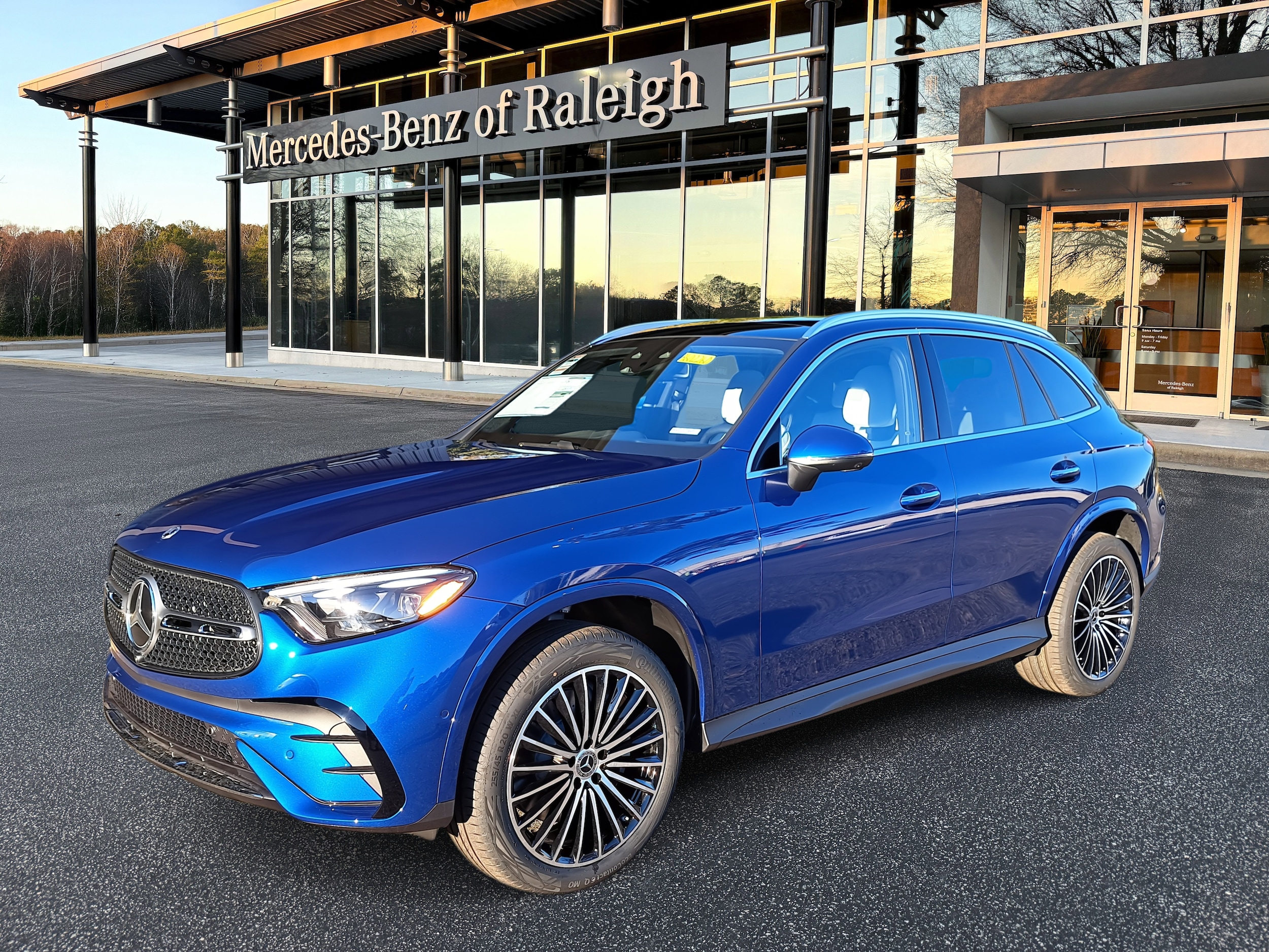 2026 Mercedes-Benz GLC Base's photo