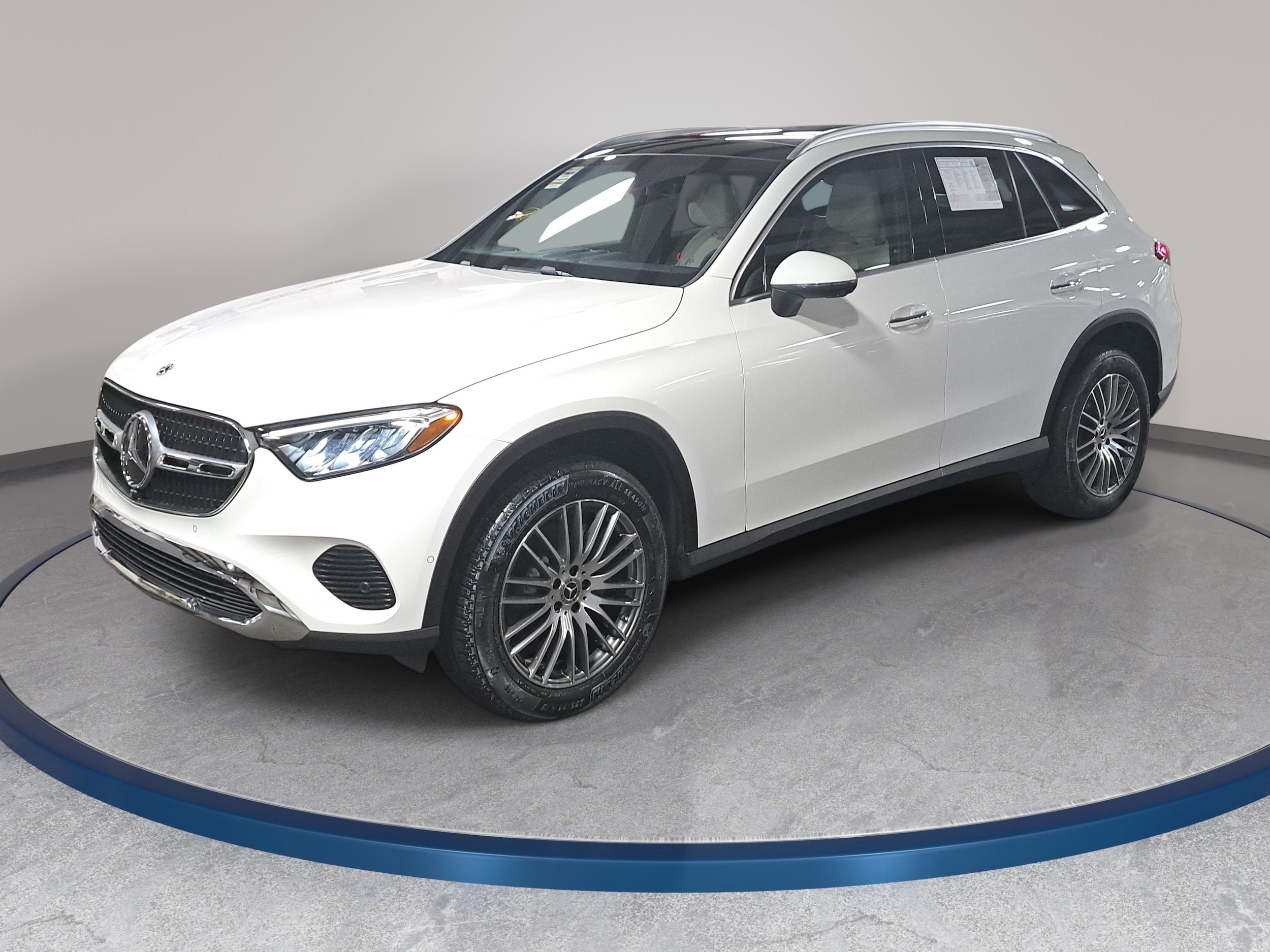 2026 Mercedes-Benz GLC Base
