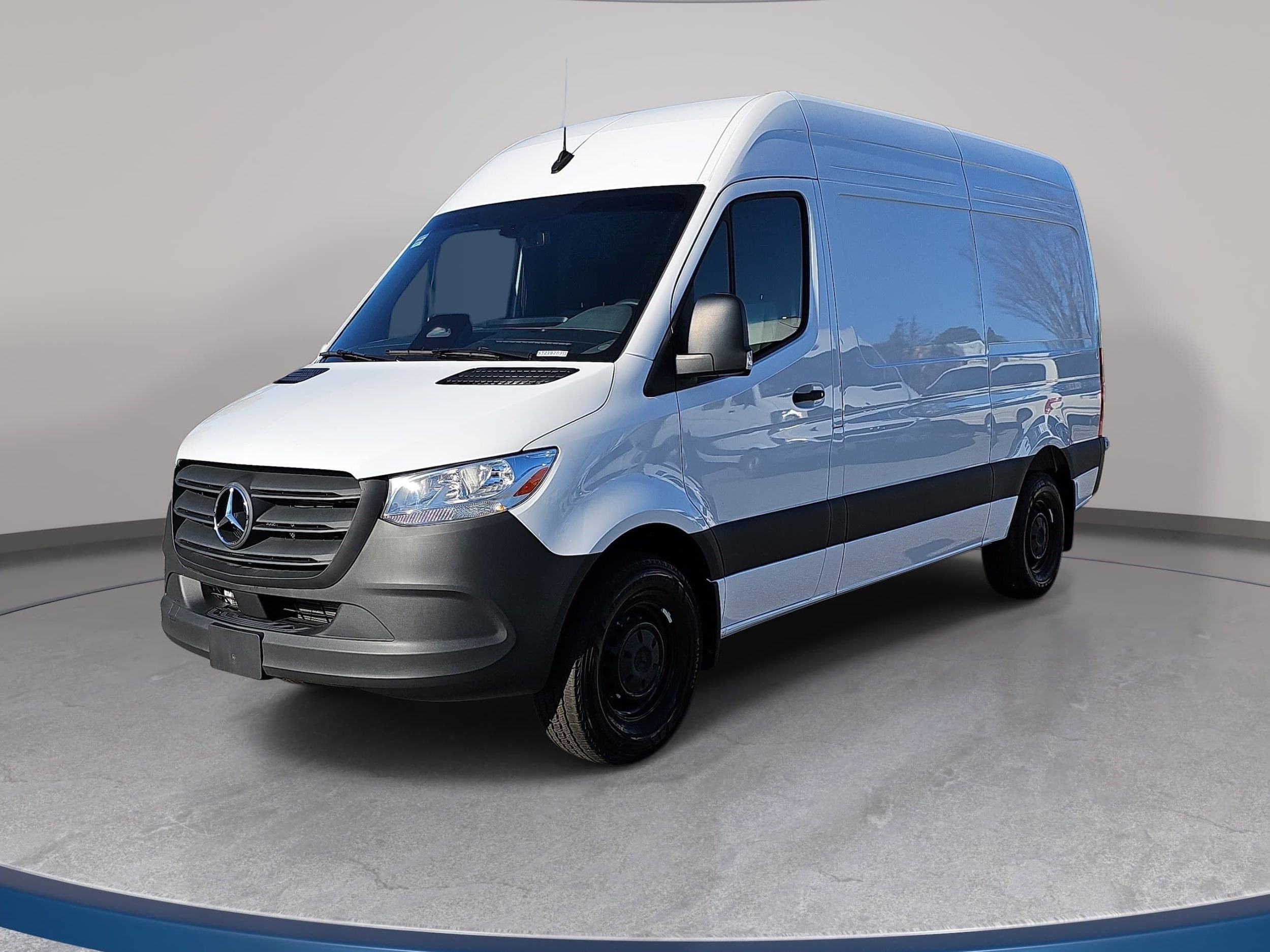 2025 Mercedes-Benz Sprinter 2500 144 WB's photo