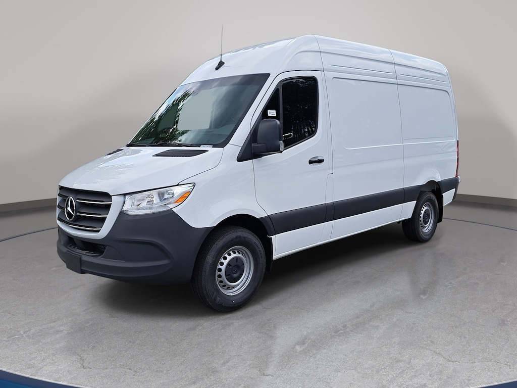 New 2026 Mercedes-Benz Sprinter 2500 Standard Roof 4-Cyl Diesel