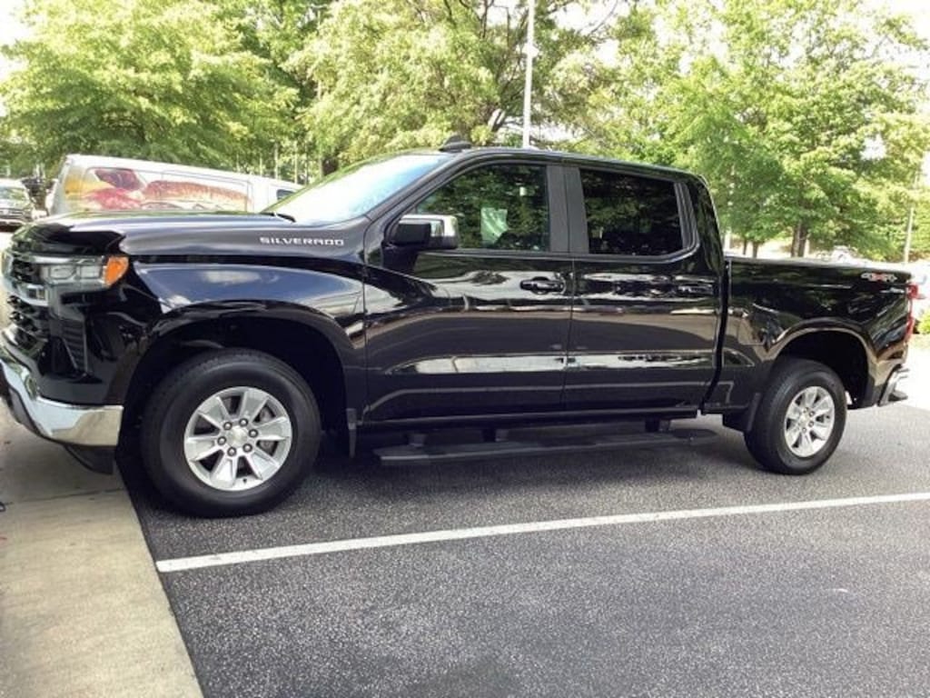 Used 2023 Chevrolet Silverado 1500 LT 4WD Crew Cab 147 LT w/1LT