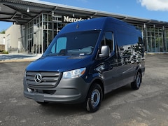 2025 Mercedes-Benz Sprinter 2500 Standard Roof 4-Cyl Diesel Van Cargo Van