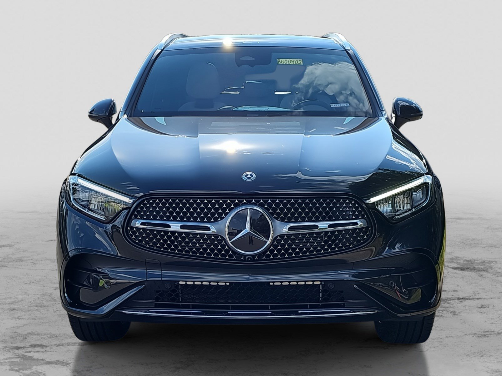 2026 Mercedes Benz GLC 300 4MATIC photo 2