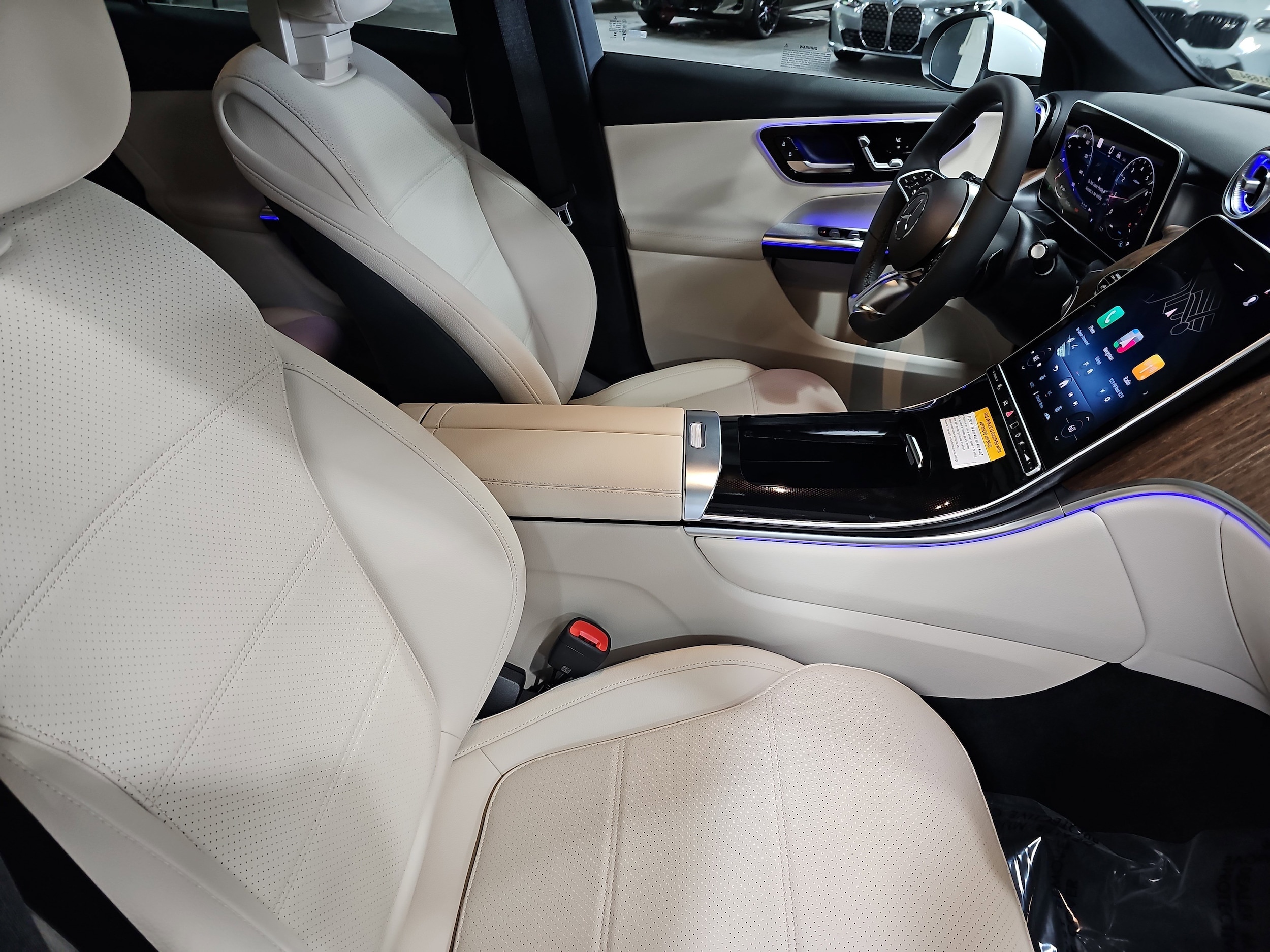 2026 Mercedes-Benz GLC Base - Photo 10