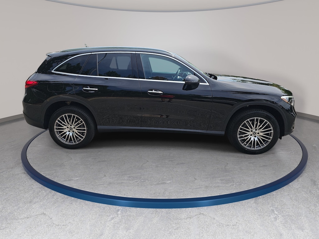 New 2027 Mercedes-Benz GLC 300 SUV