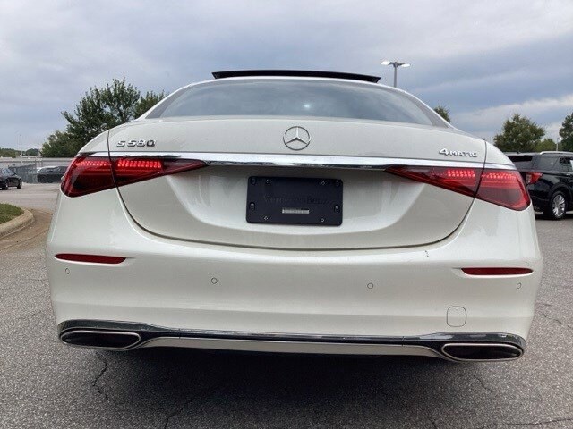 2022 Mercedes Benz S 580 4MATIC photo 3
