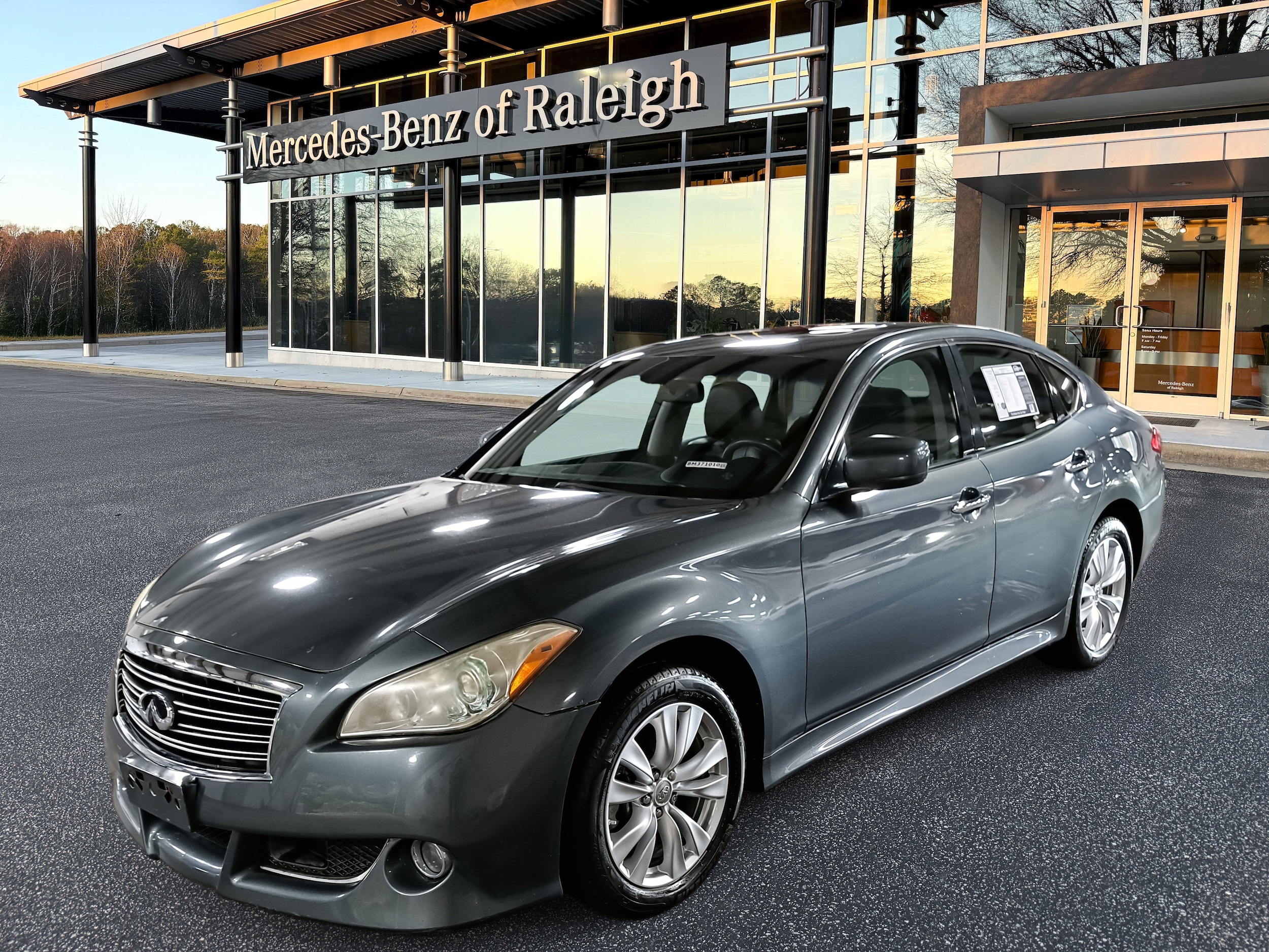 2011 INFINITI M 37