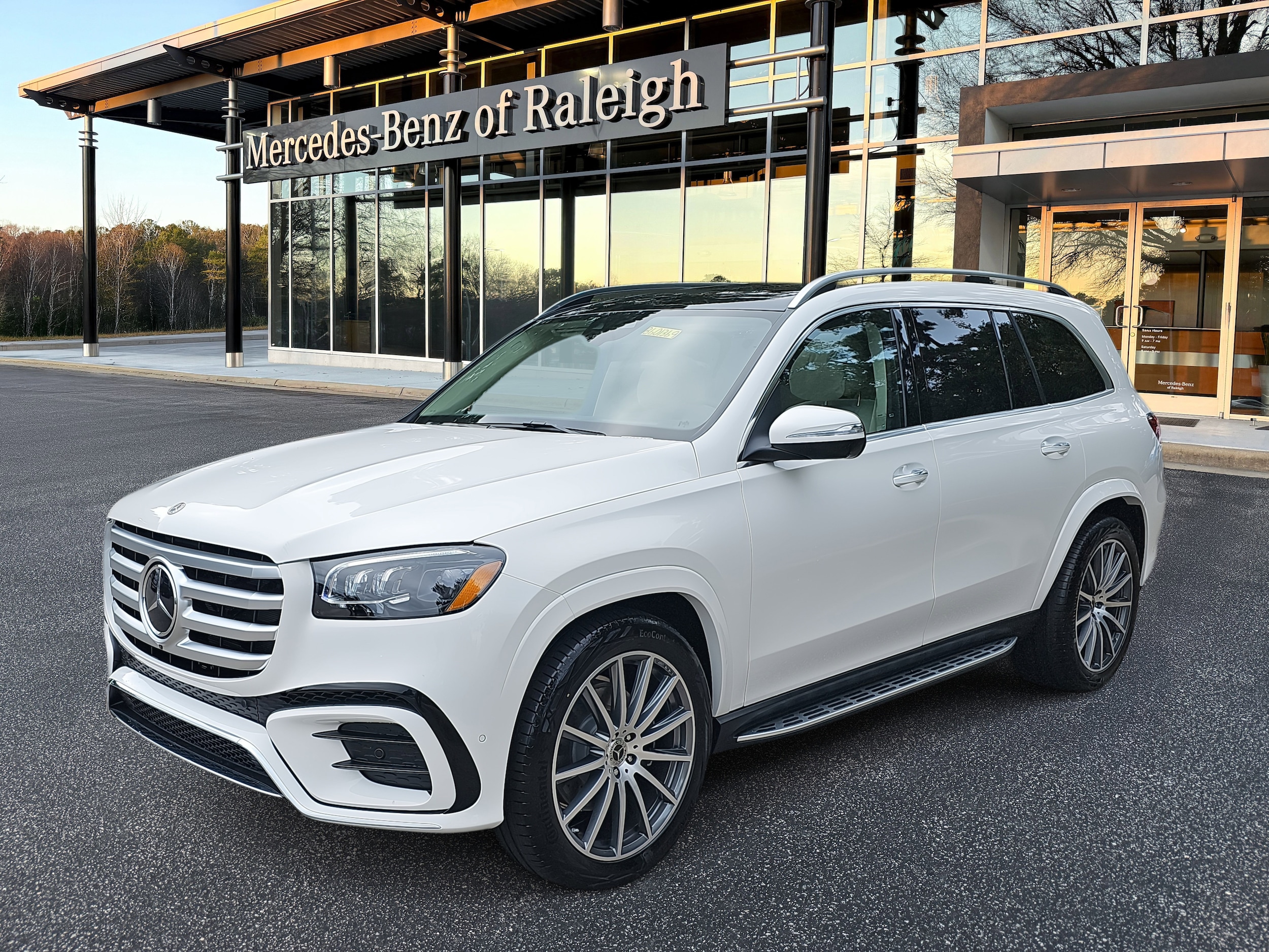 2026 Mercedes-Benz GLS Base's photo