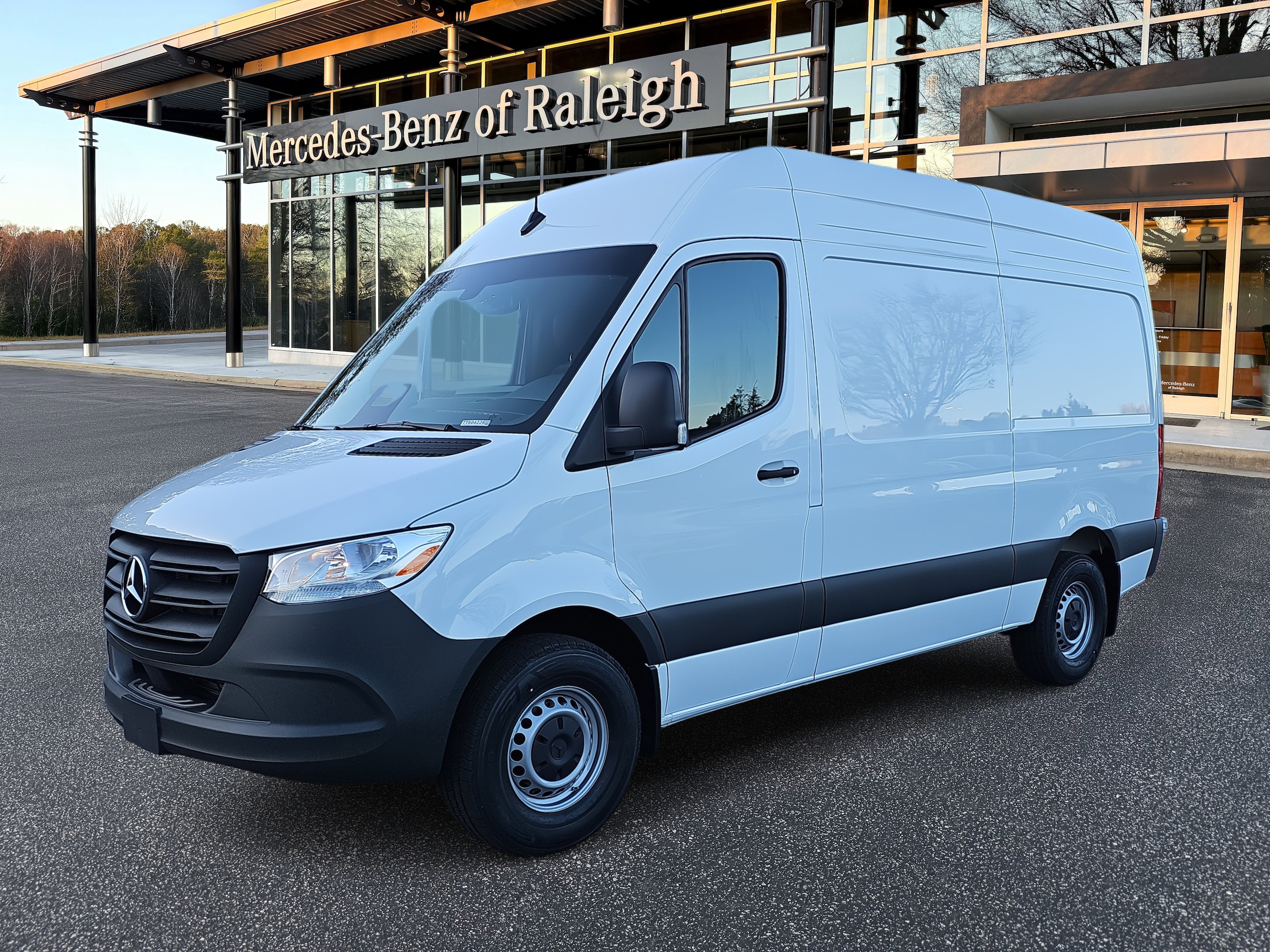 2026 Mercedes-Benz Sprinter Cargo Van Base's photo
