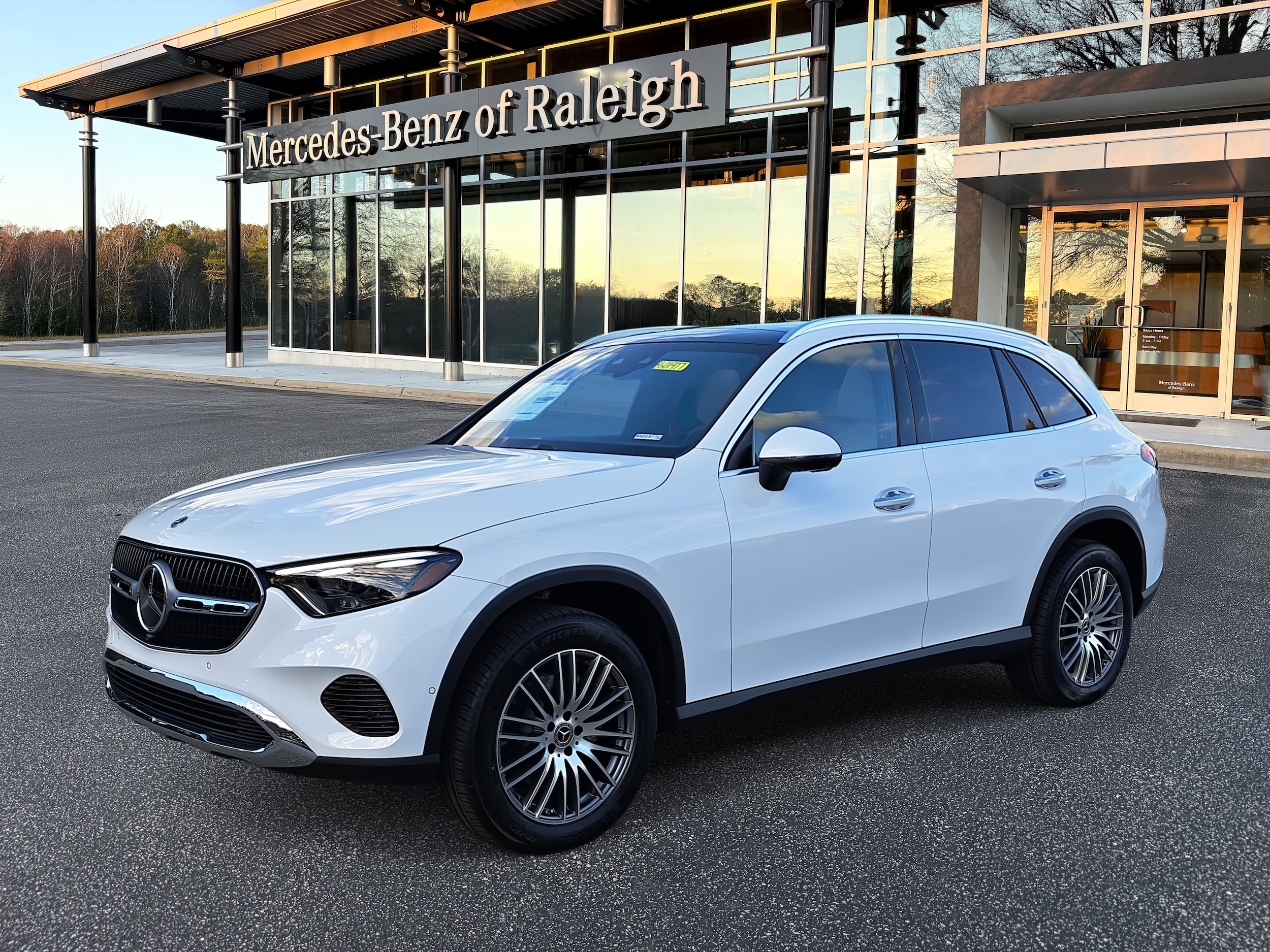 2026 Mercedes-Benz GLC Base's photo