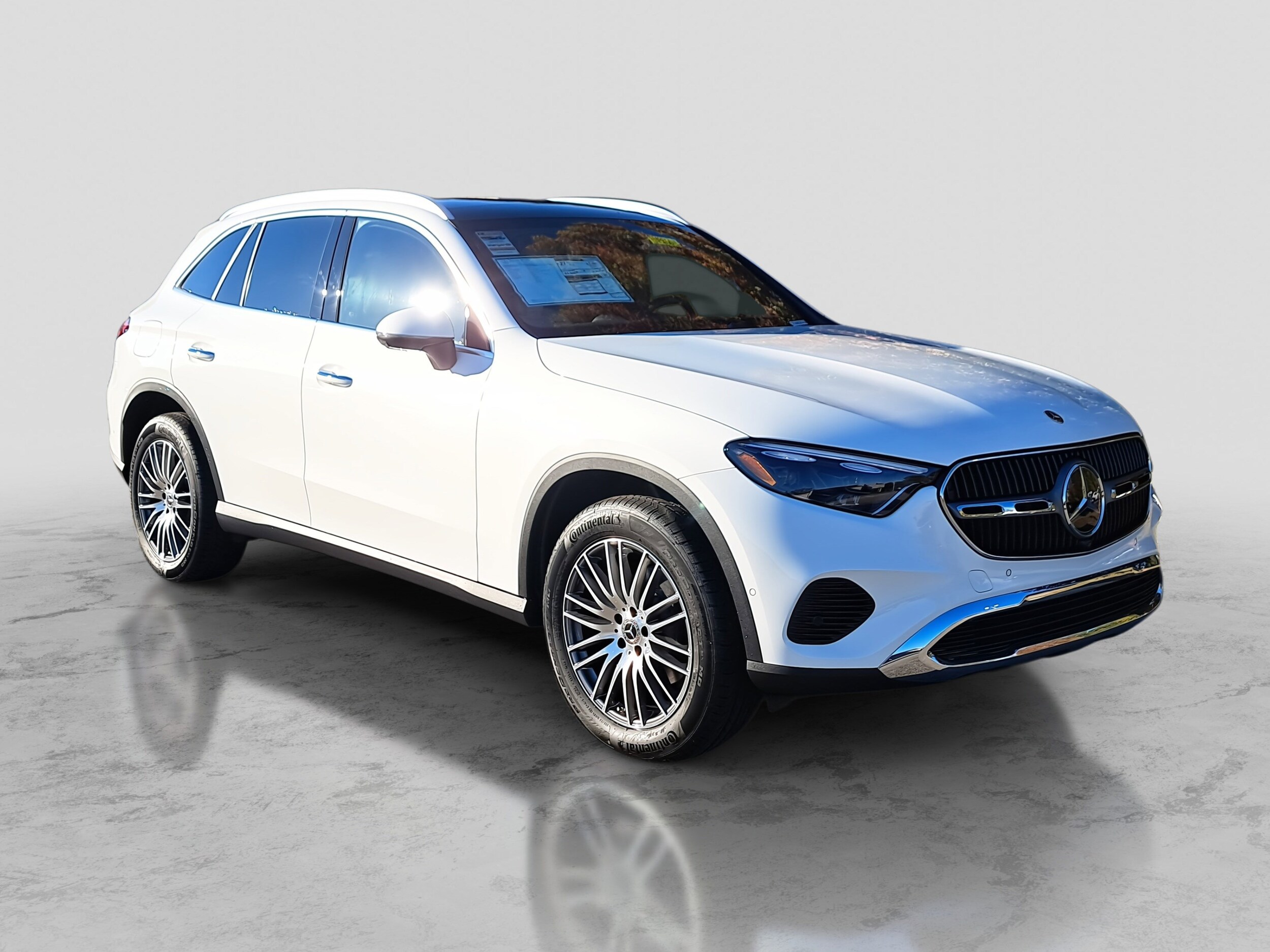 2026 Mercedes Benz GLC 300 photo 3