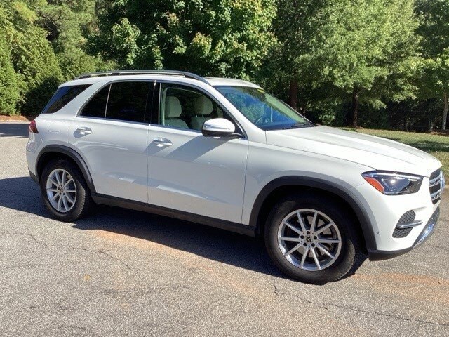 2025 Mercedes Benz GLE 350 4MATIC photo 2