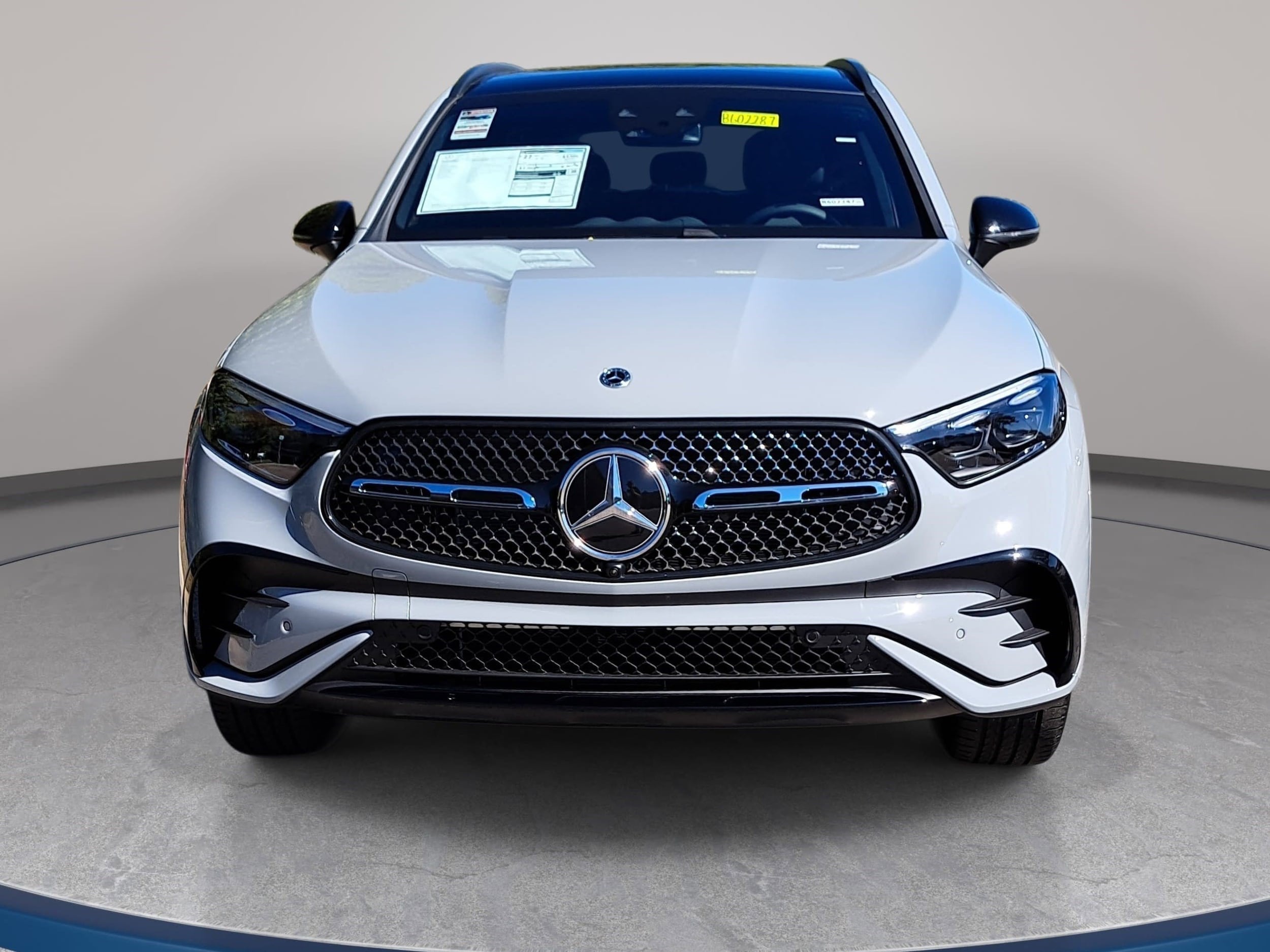 2026 Mercedes-Benz GLC Base - Photo 2