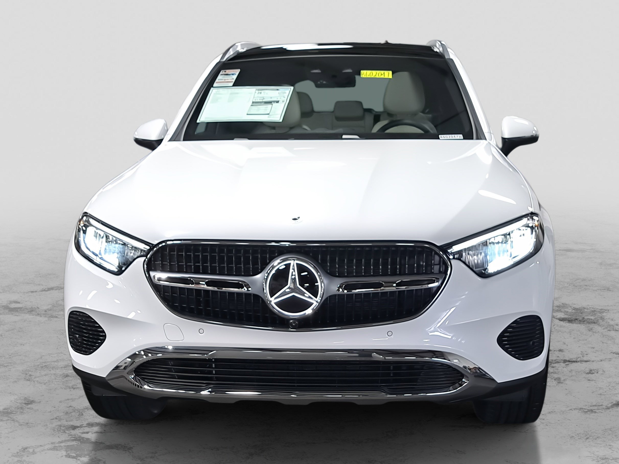 2026 Mercedes Benz GLC 300 4MATIC photo 2