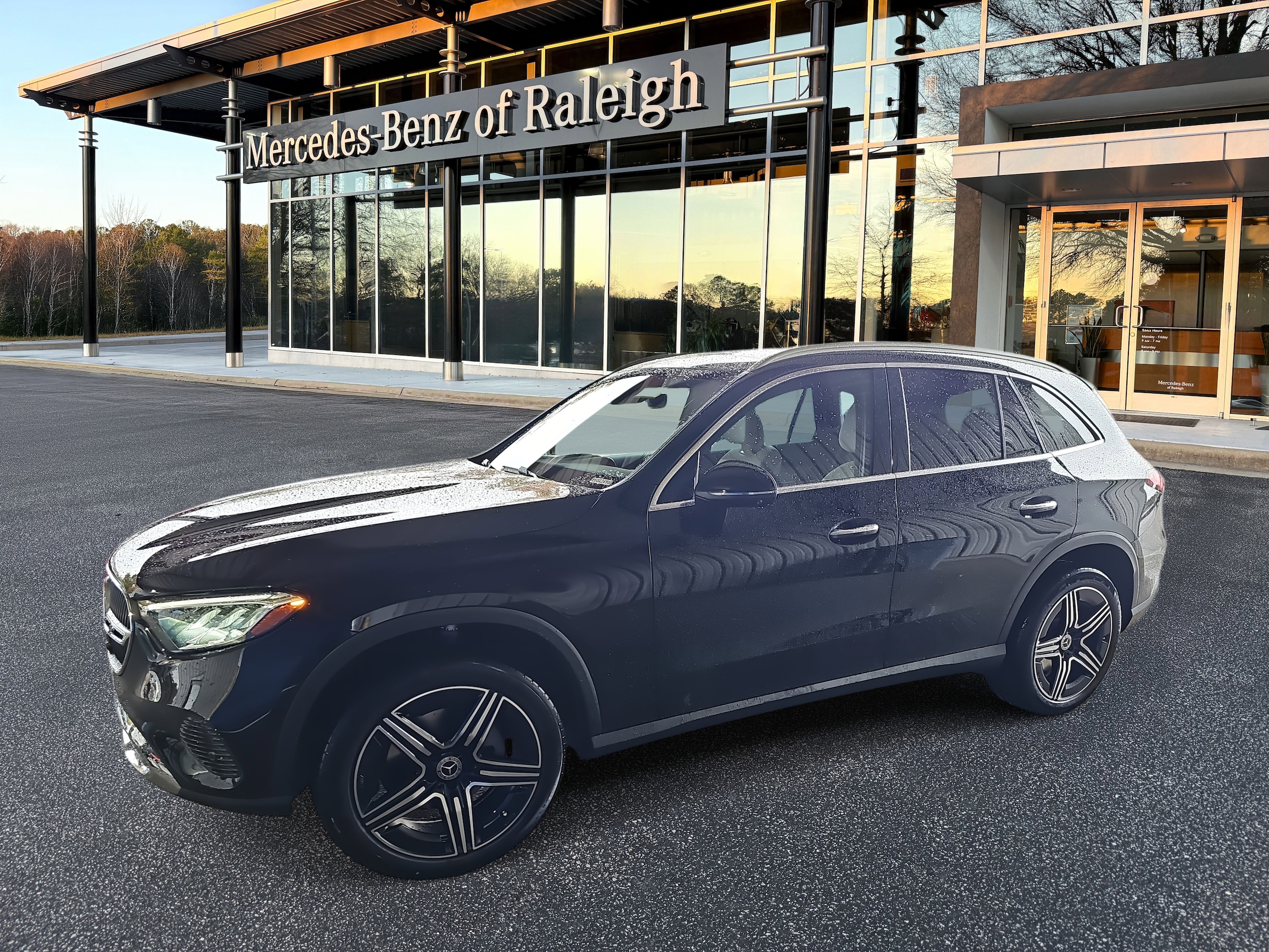 2026 Mercedes-Benz GLC Base's photo