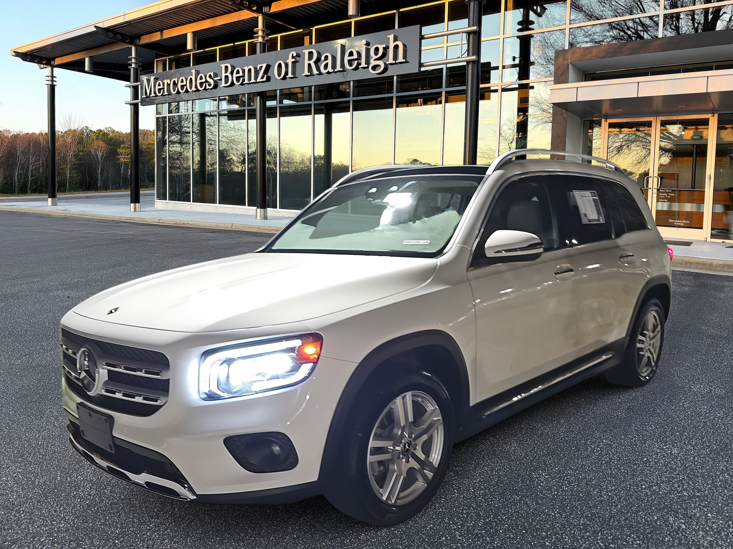 2021 Mercedes-Benz GLB Base