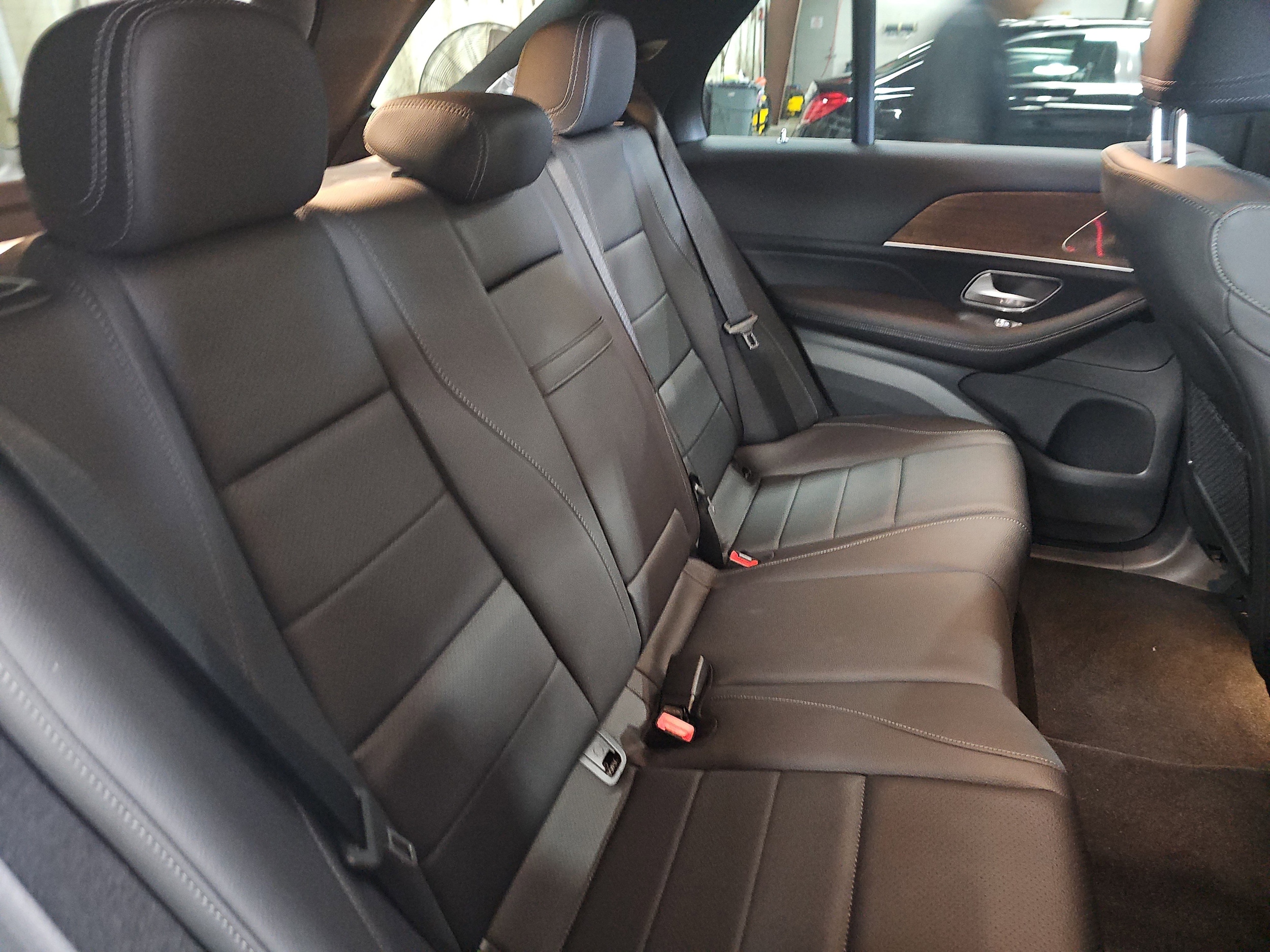 2025 Mercedes-Benz GLE GLE450 - Photo 12