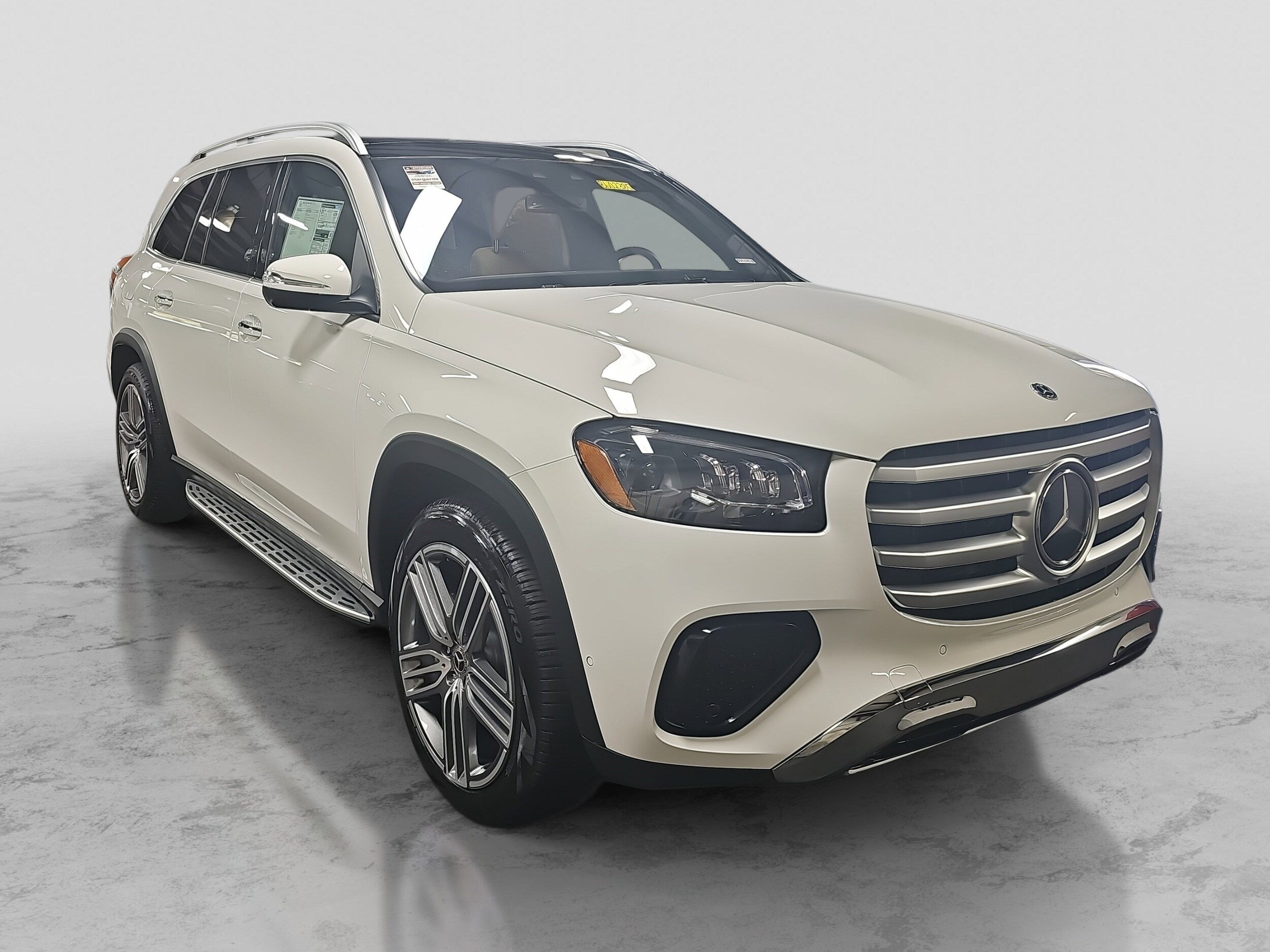 2026 Mercedes Benz GLS 450 4MATIC photo 3