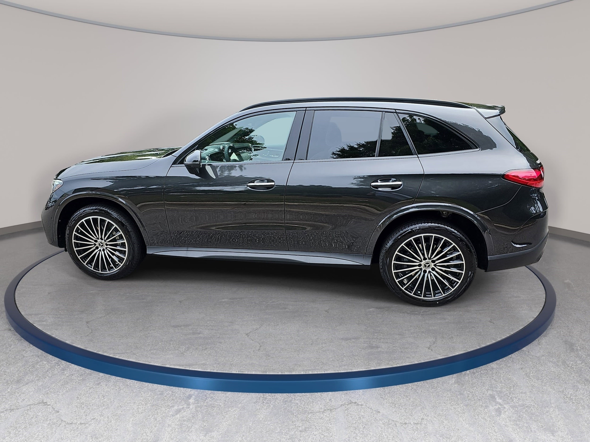 2026 Mercedes-Benz GLC Base - Photo 8