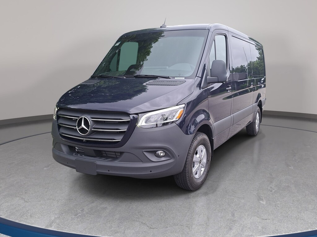 New 2026 Mercedes-Benz Sprinter 2500 Standard Roof 4-Cyl Diesel