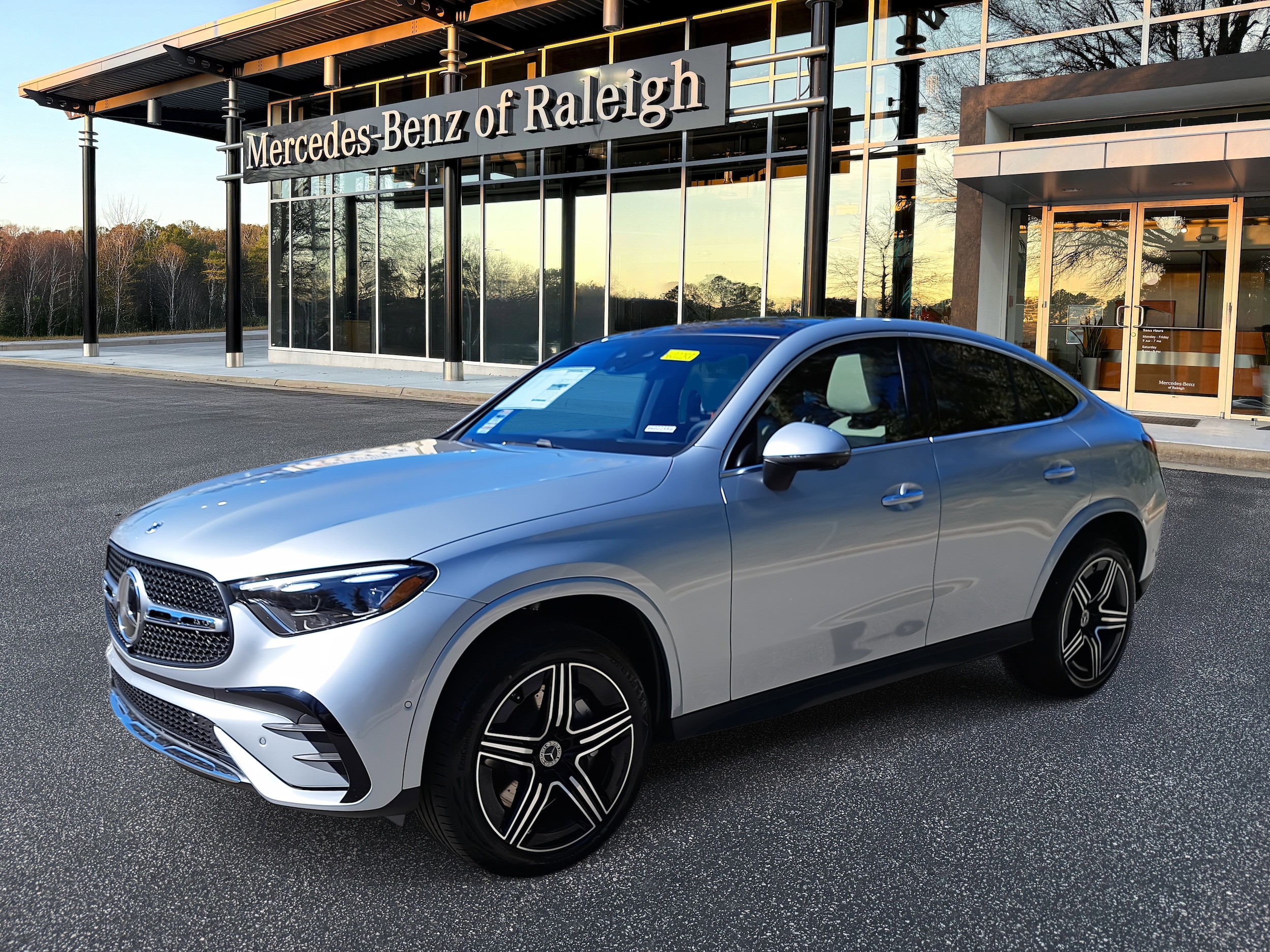 2026 Mercedes-Benz GLC Coupe GLC 300's photo